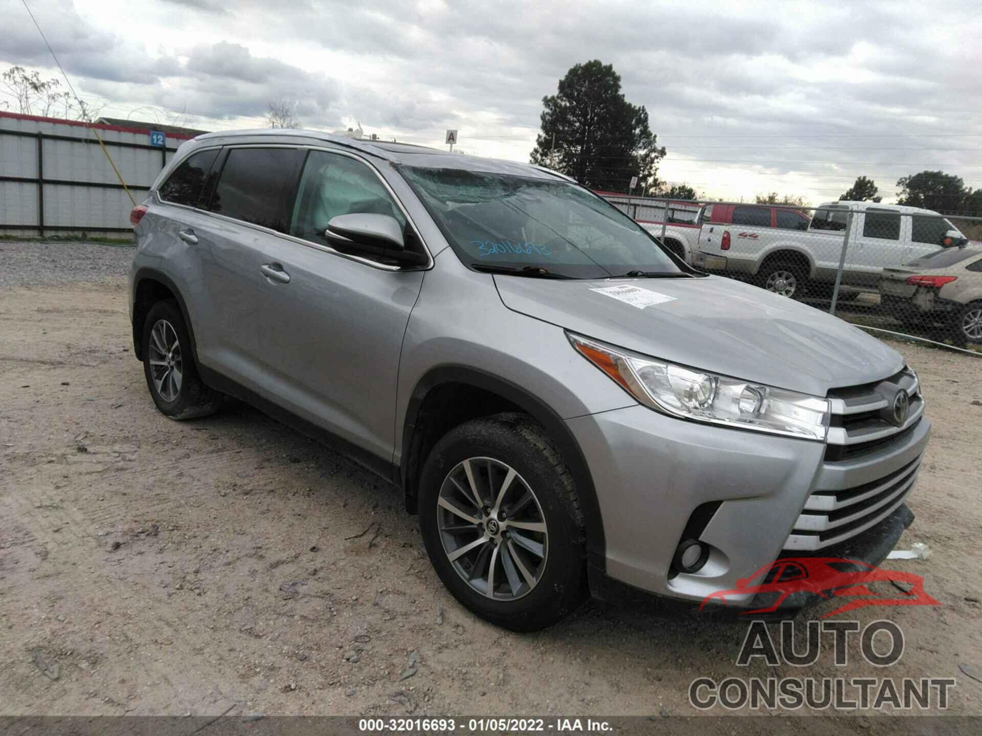 TOYOTA HIGHLANDER 2019 - 5TDKZRFH4KS324438