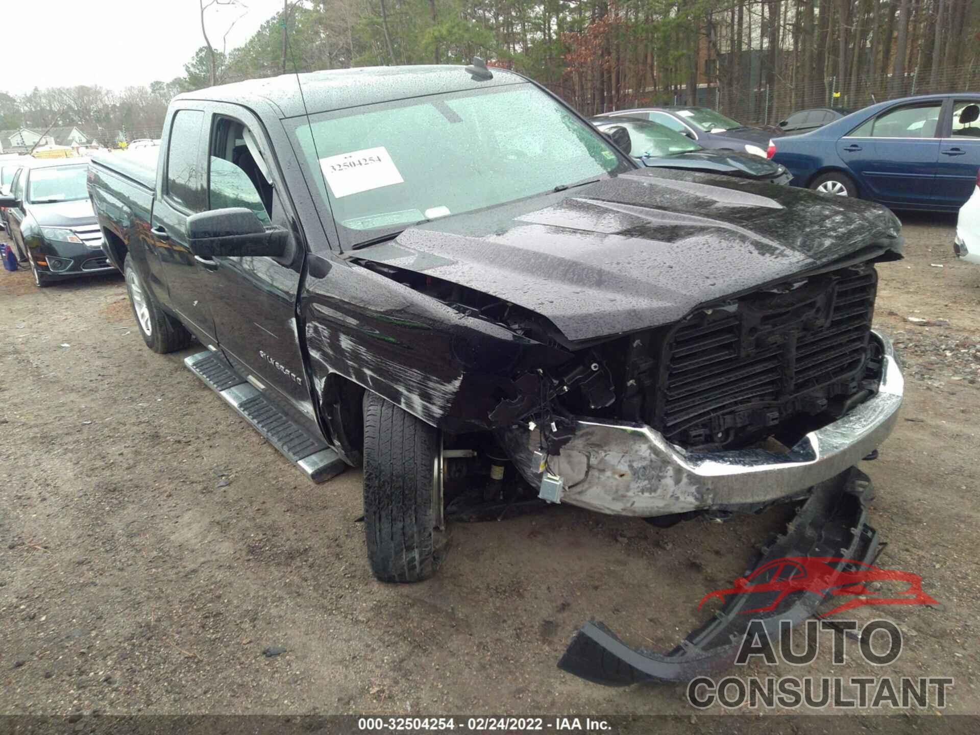 CHEVROLET SILVERADO 1500 2017 - 1GCVKREC9HZ378445