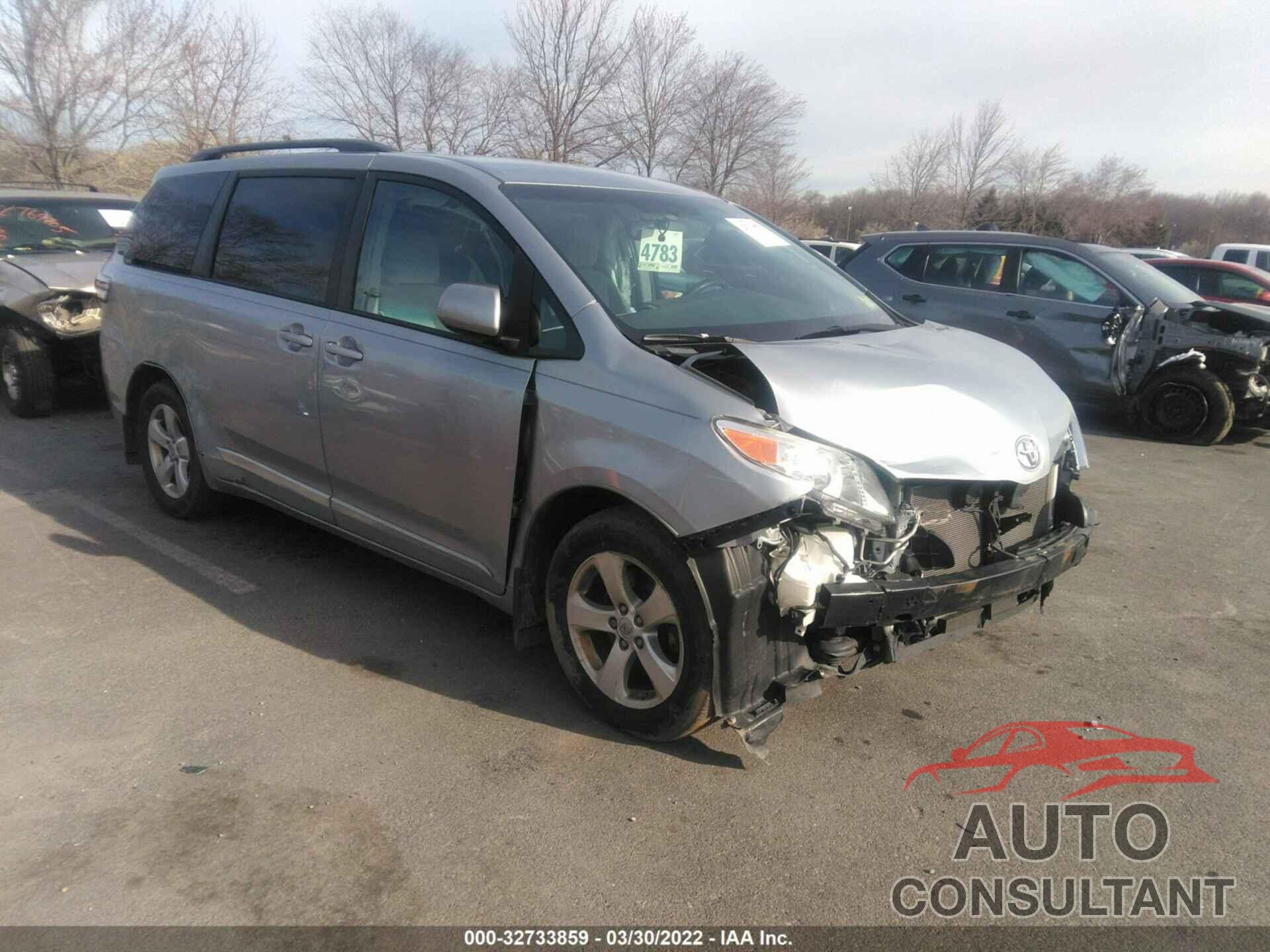 TOYOTA SIENNA 2016 - 5TDKK3DC9GS746902