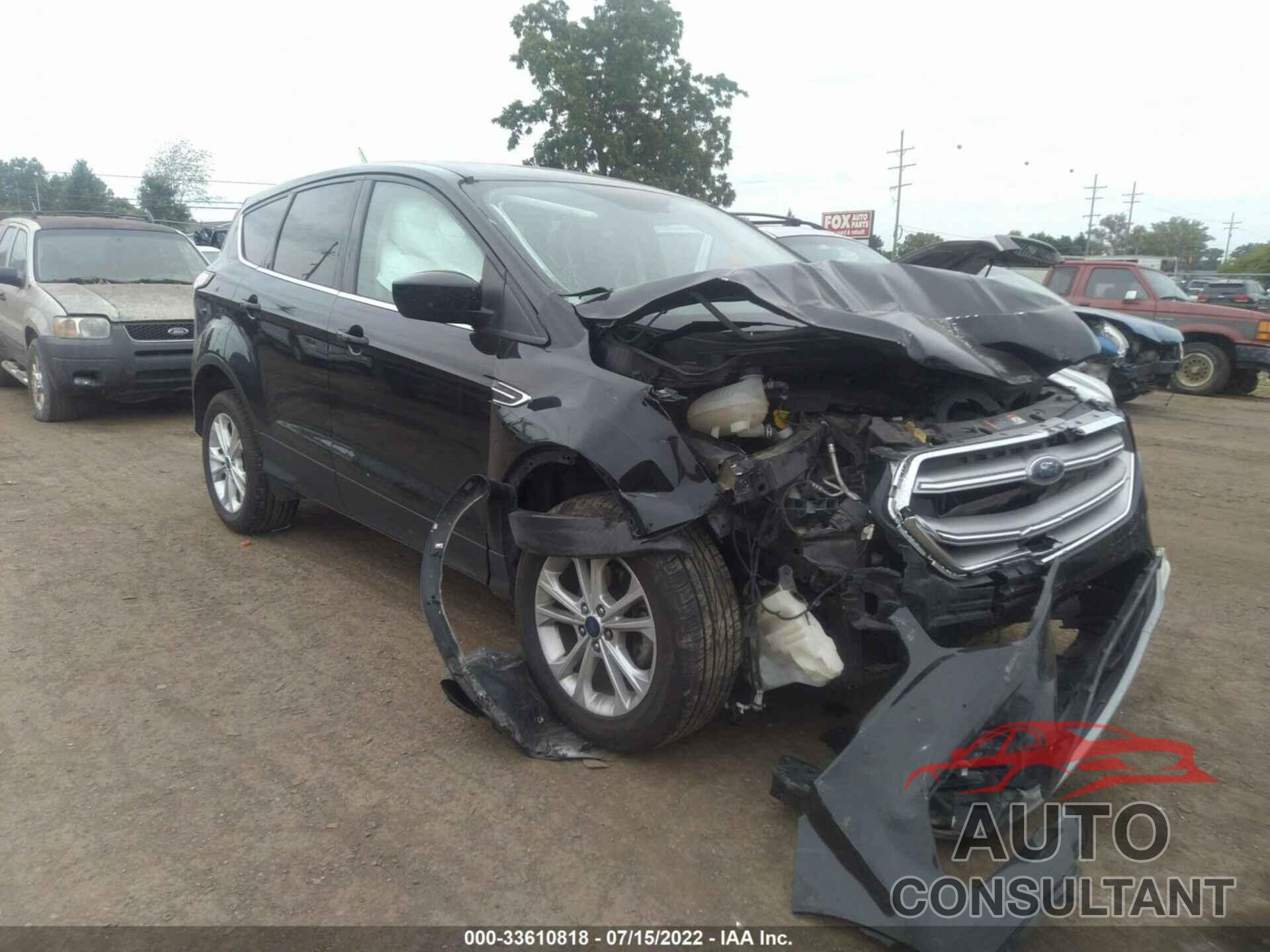 FORD ESCAPE 2017 - 1FMCU0GD6HUE38807