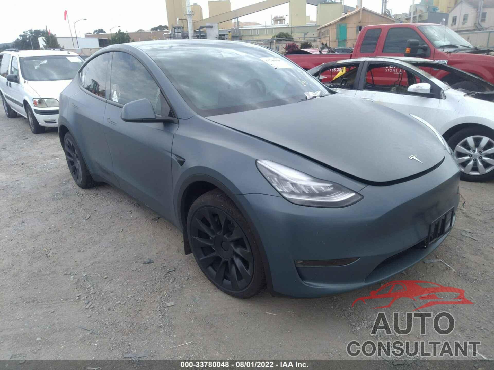 TESLA MODEL Y 2021 - 5YJYGDEE8MF154053