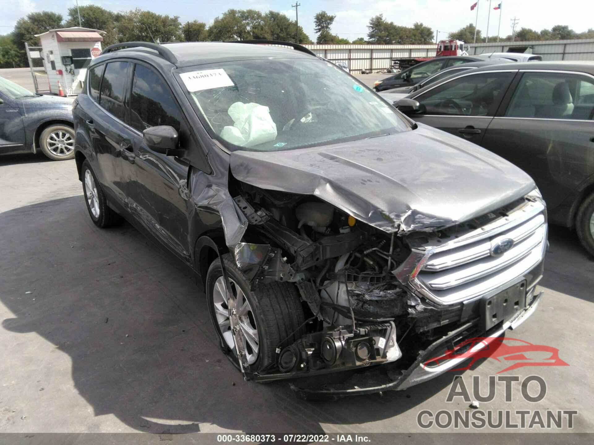 FORD ESCAPE 2018 - 1FMCU0GD6JUB60237