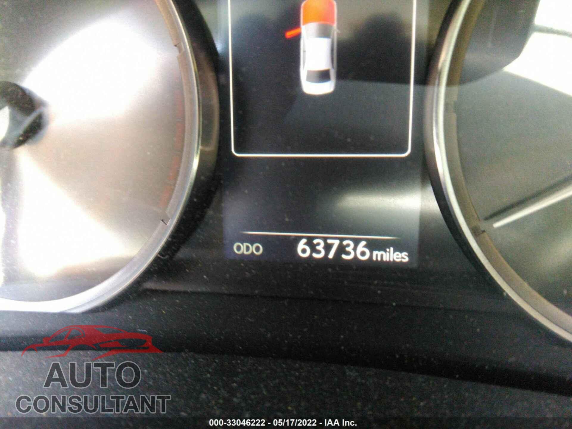 LEXUS IS 2018 - JTHBA1D28J5083719
