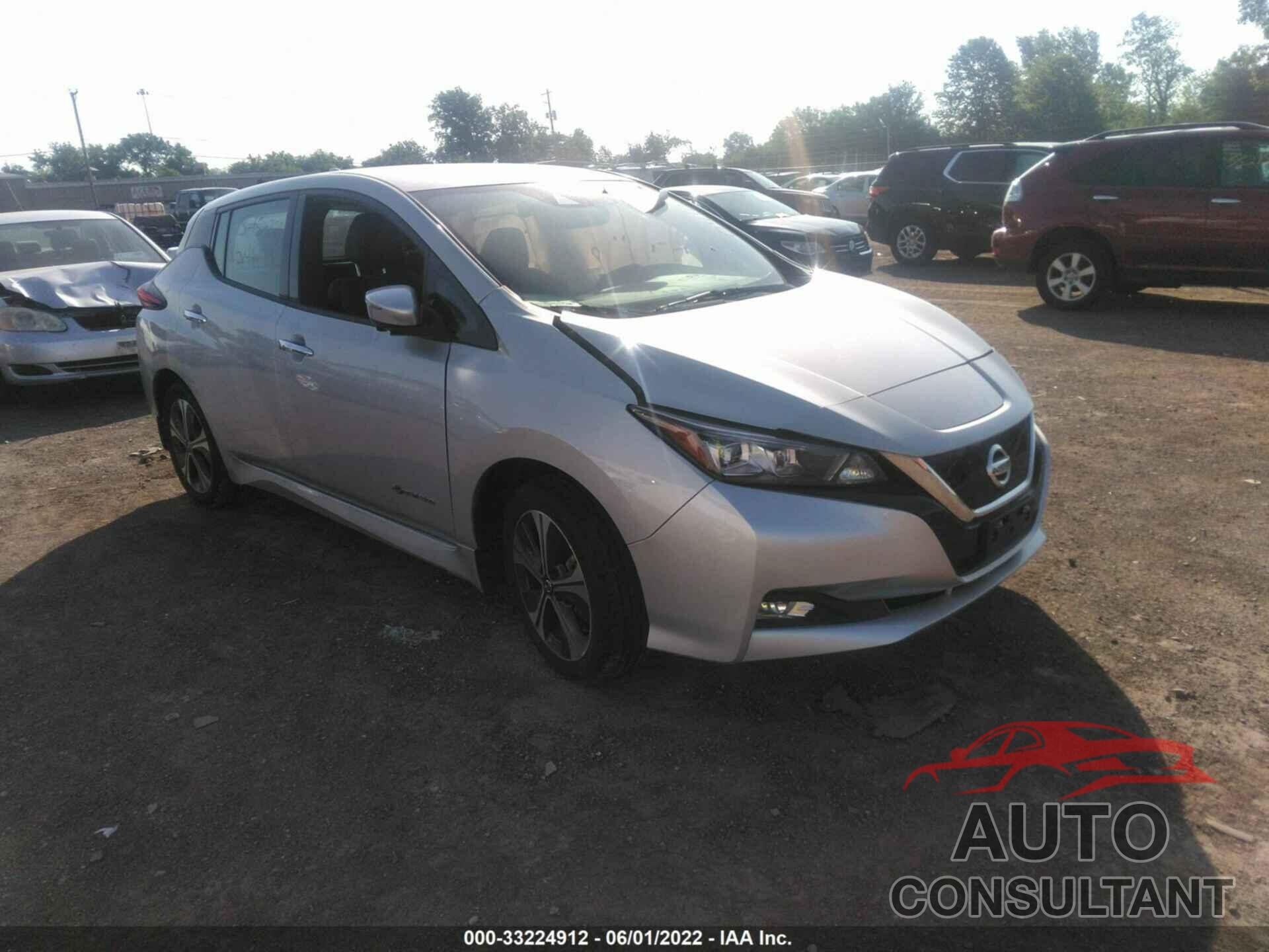 NISSAN LEAF 2018 - 1N4AZ1CP1JC300418