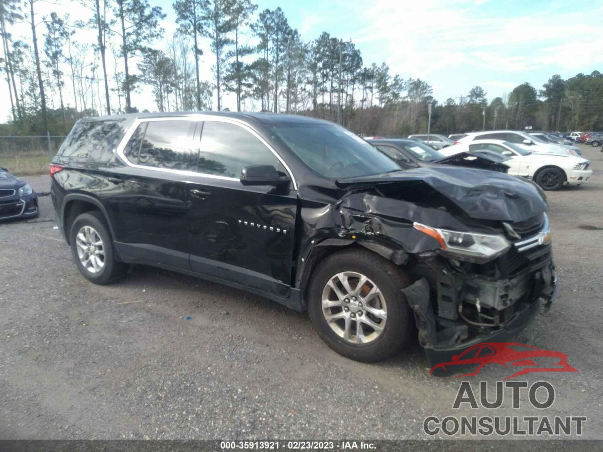 CHEVROLET TRAVERSE 2019 - 1GNERFKW7KJ121046