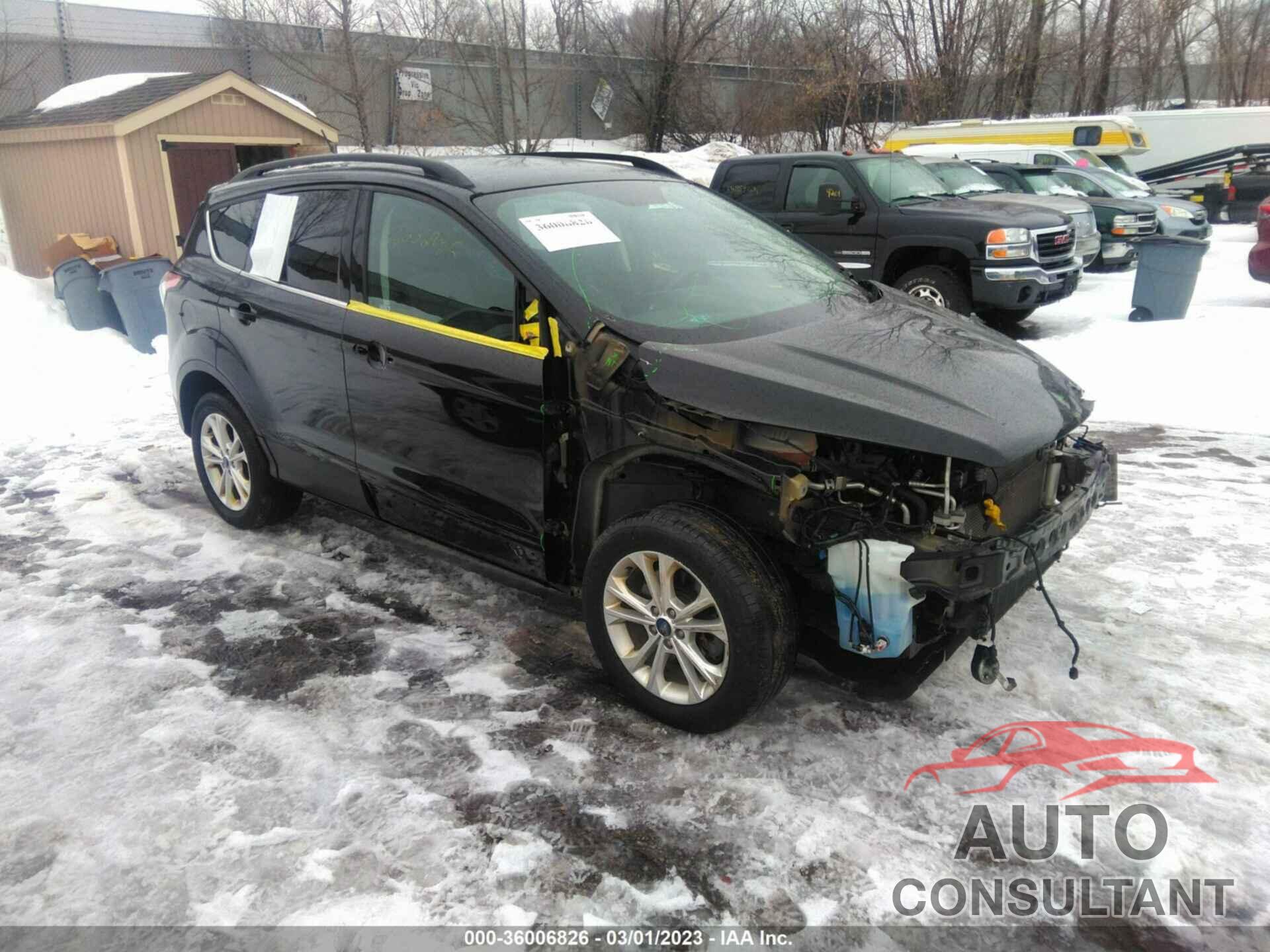 FORD ESCAPE 2018 - 1FMCU9GD1JUA23811