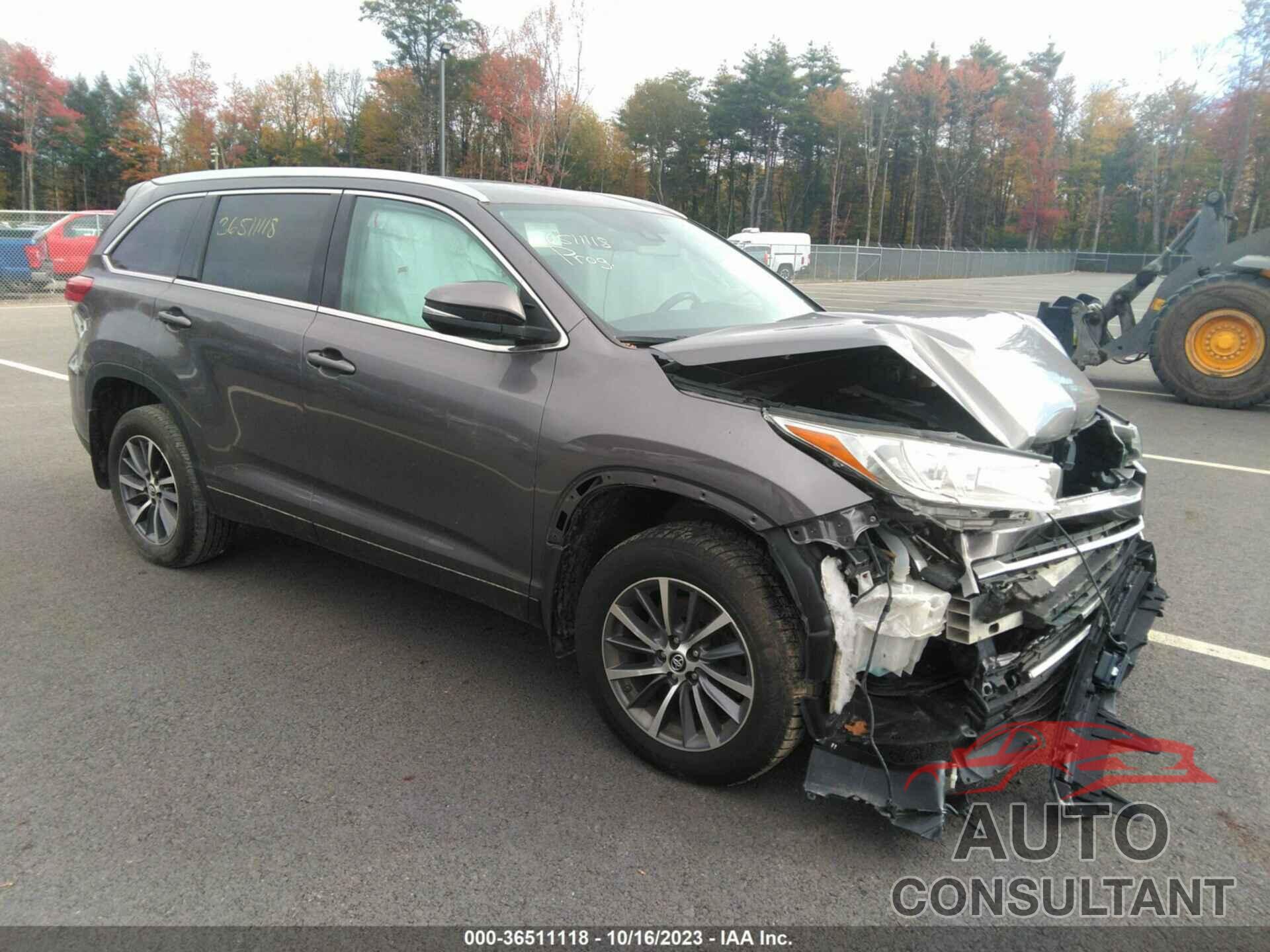 TOYOTA HIGHLANDER 2019 - 5TDJZRFH5KS715738