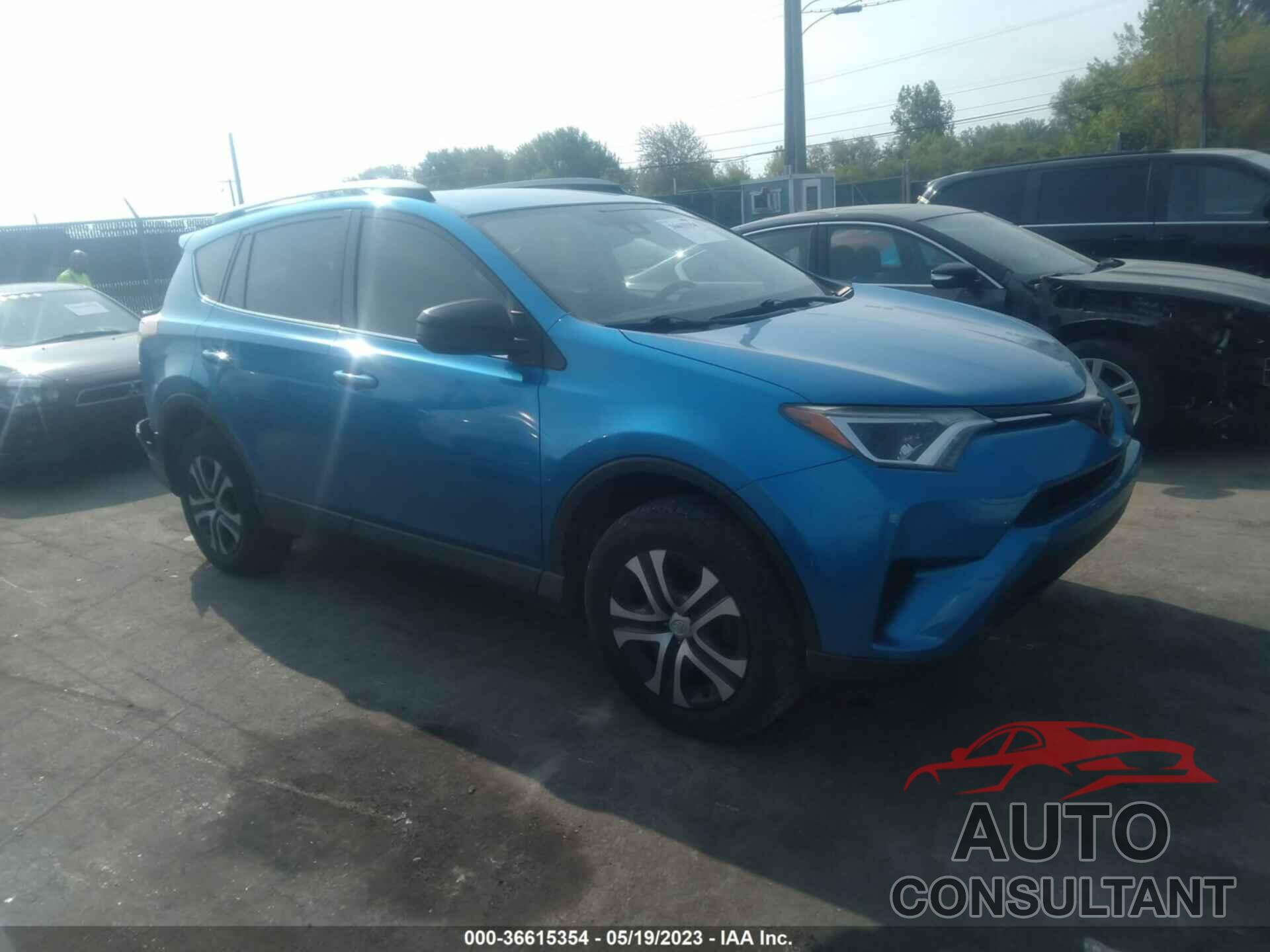 TOYOTA RAV4 2017 - JTMBFREVXHJ133676