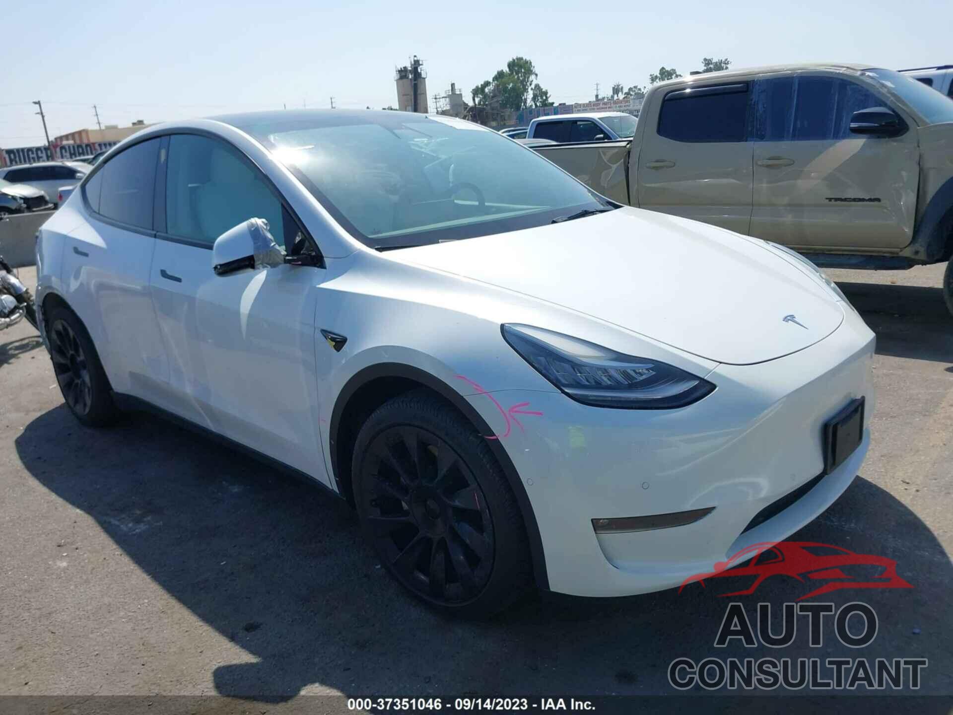 TESLA MODEL Y 2021 - 5YJYGAEE1MF198412