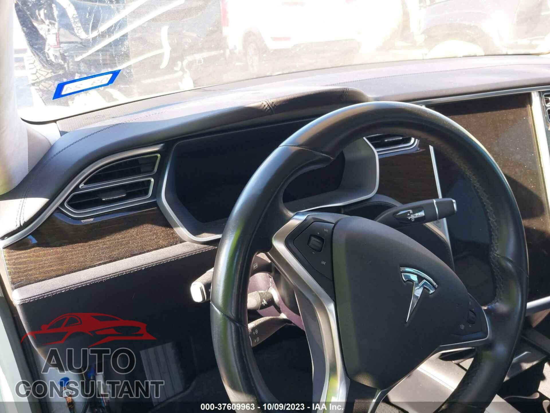 TESLA MODEL S 2016 - 5YJSA1E28GF147636