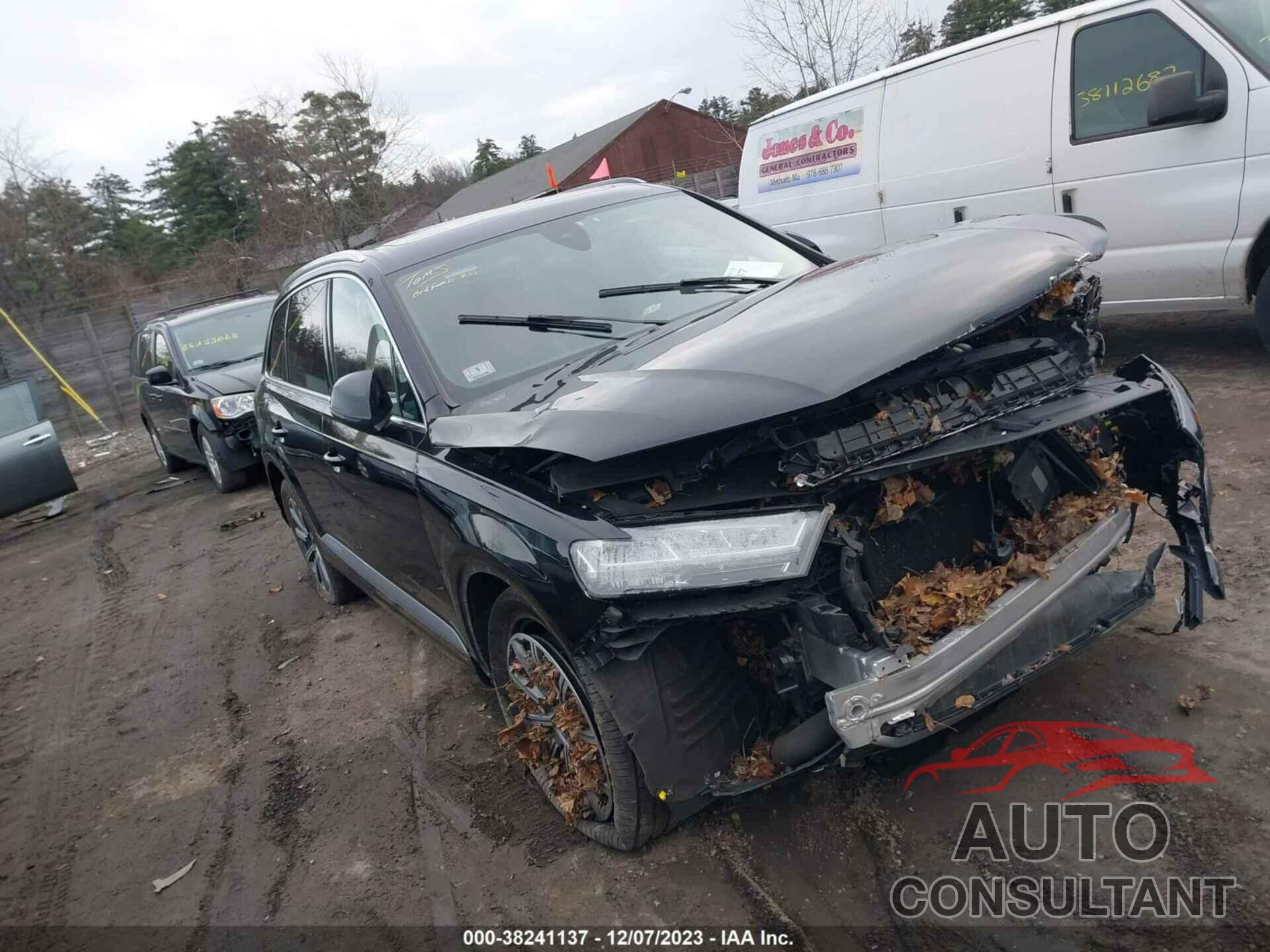 AUDI Q7 2019 - WA1LHAF79KD020933