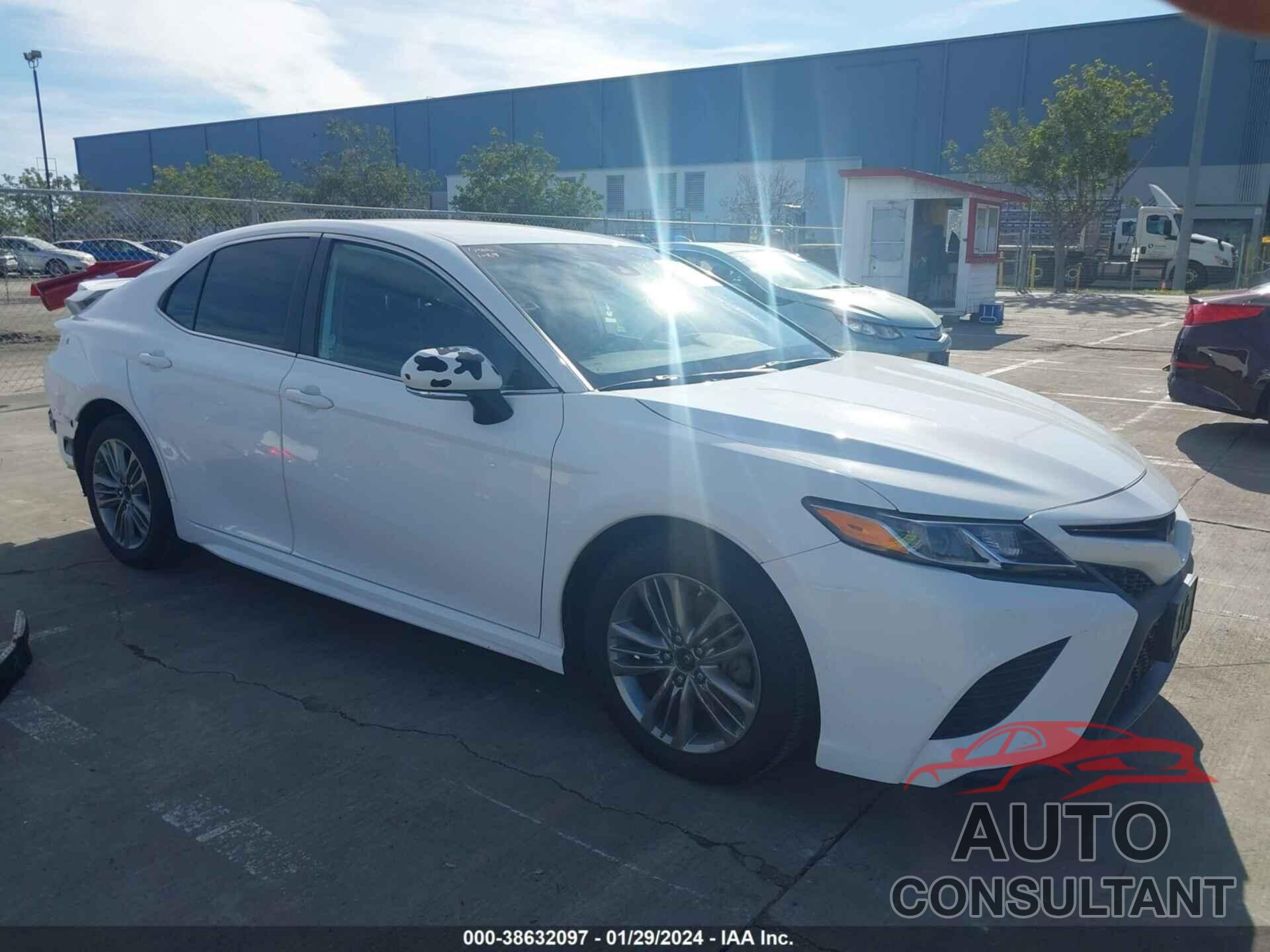 TOYOTA CAMRY 2020 - 4T1M11AK1LU349472