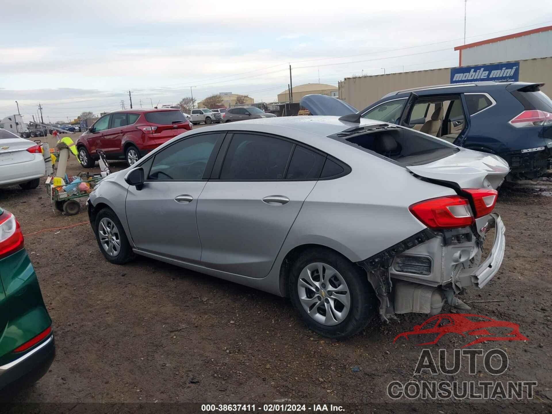 CHEVROLET CRUZE 2019 - 1G1BC5SM9K7112456