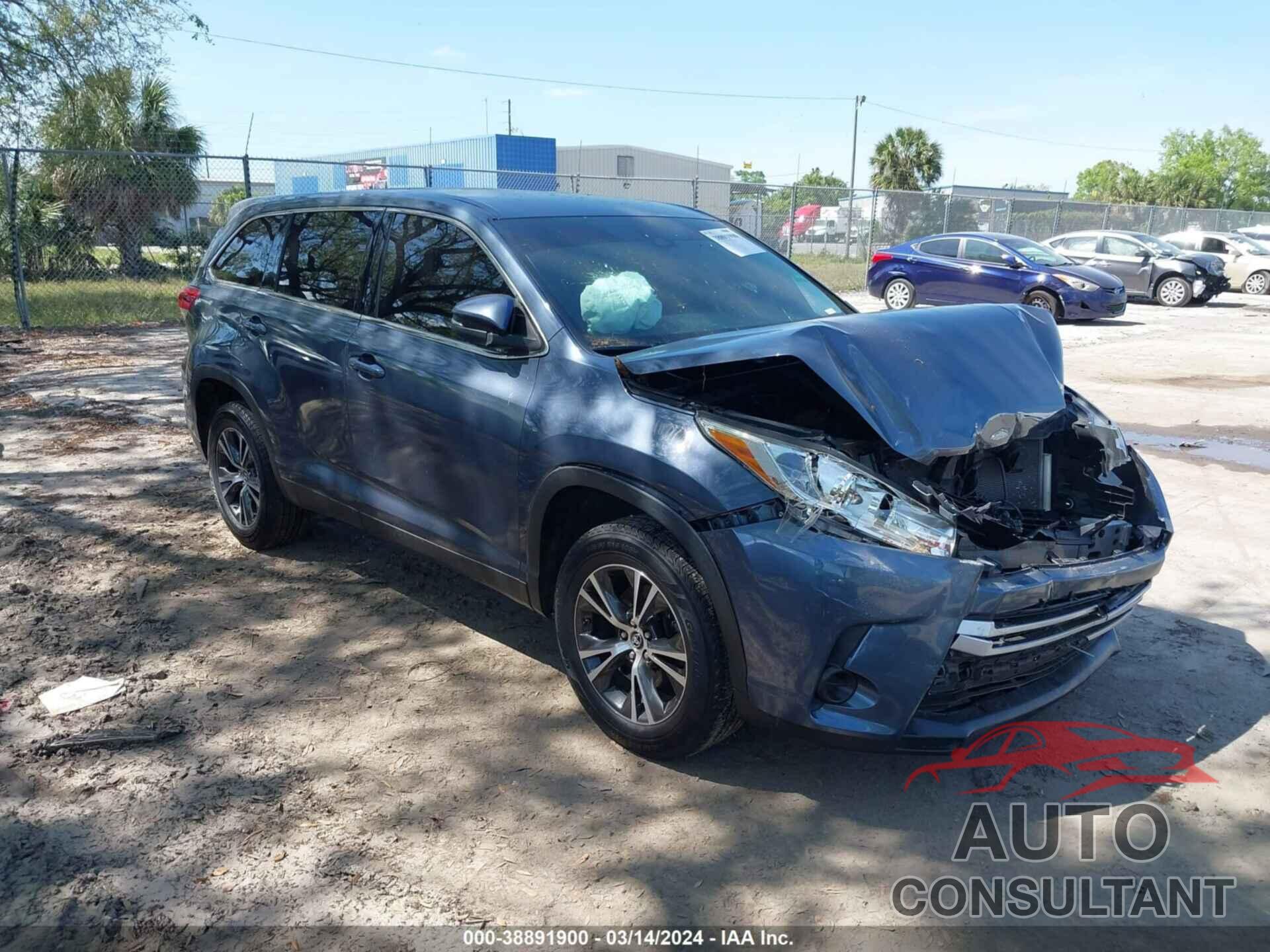 TOYOTA HIGHLANDER 2019 - 5TDZARFH0KS049849