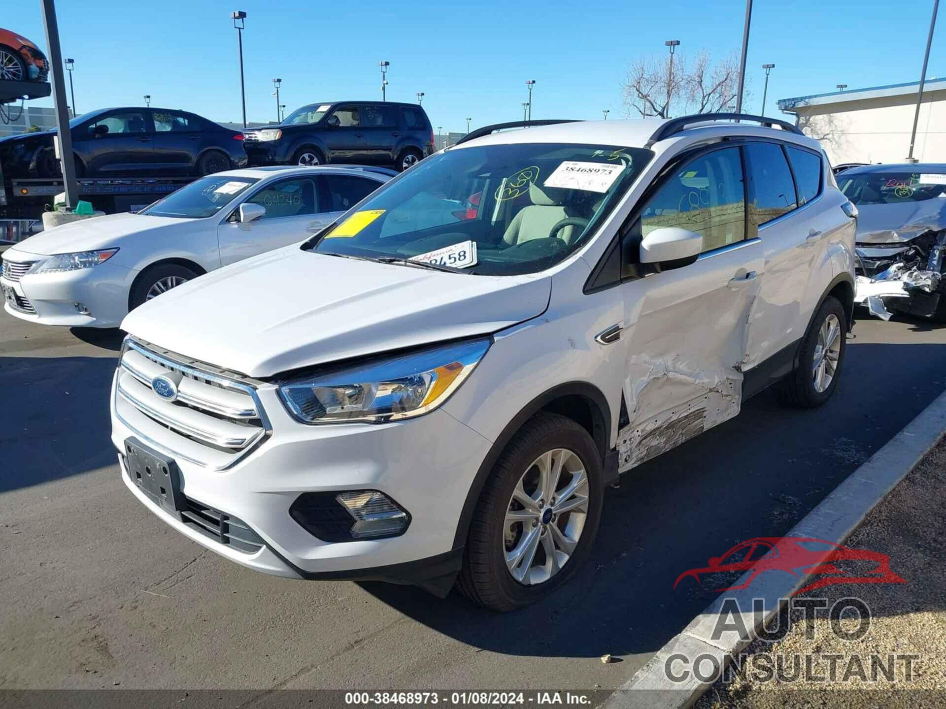 FORD ESCAPE 2018 - 1FMCU0GD3JUD60623