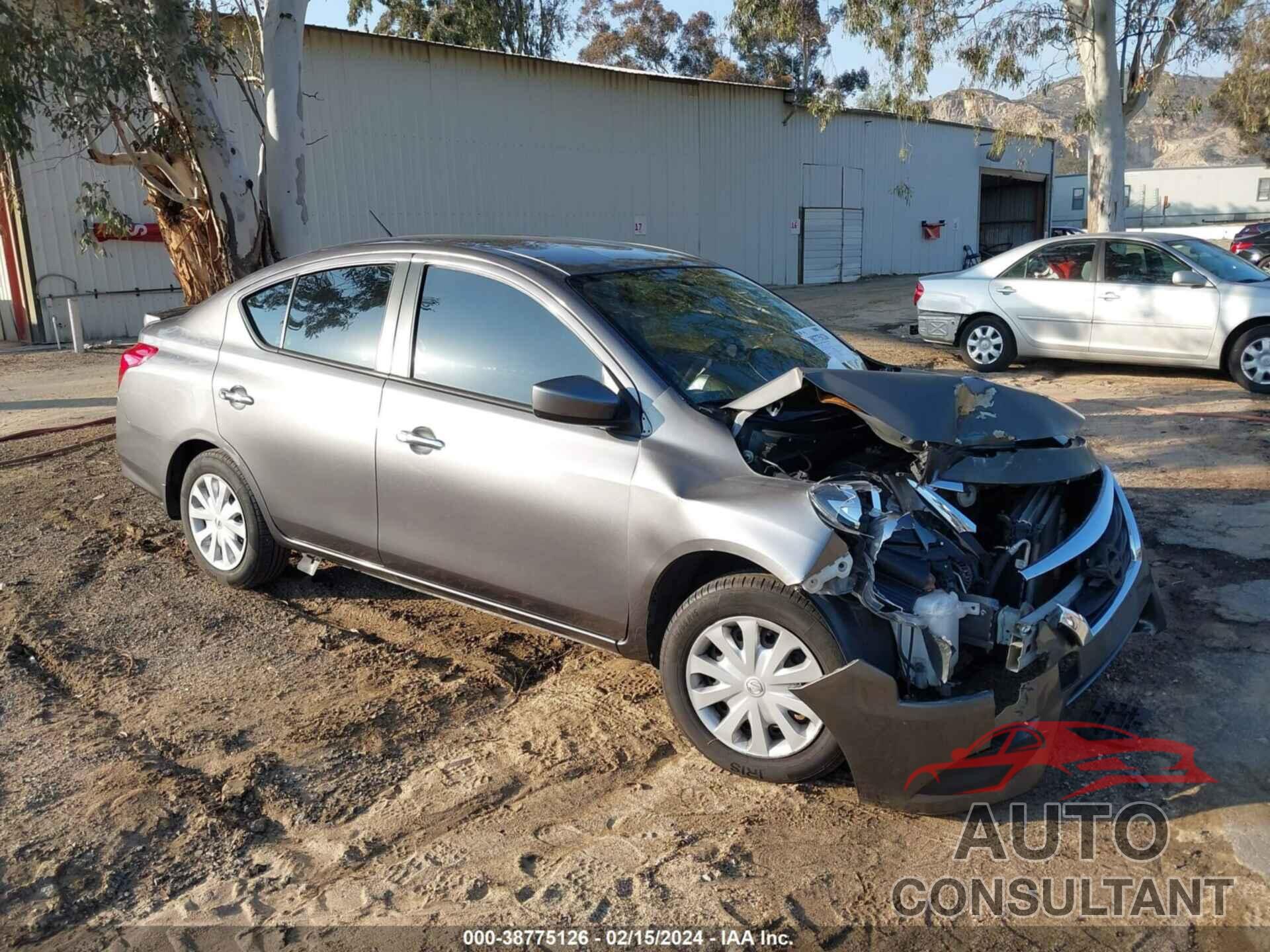 NISSAN VERSA 2017 - 3N1CN7AP1HL858680