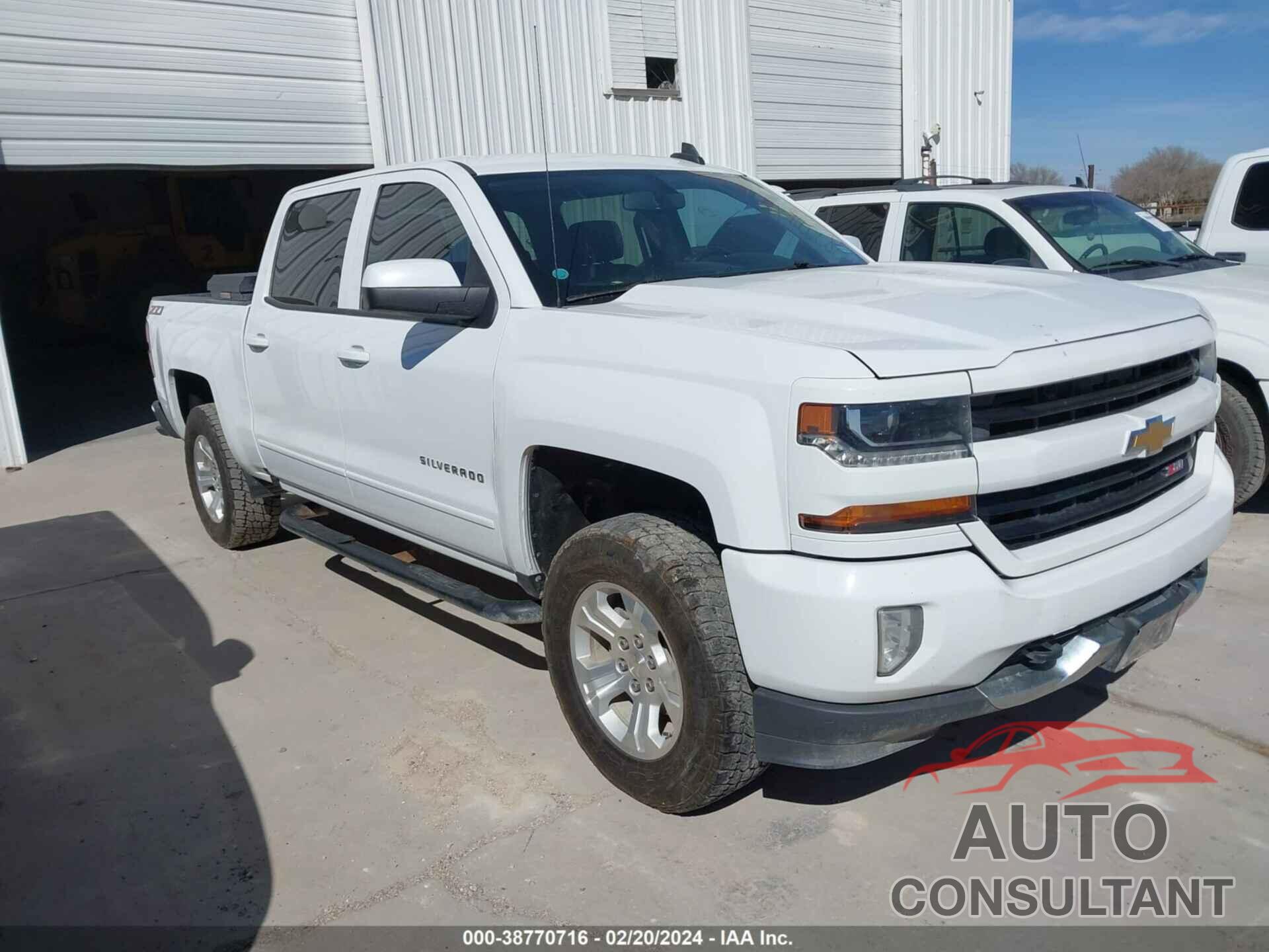 CHEVROLET SILVERADO 1500 2018 - 3GCUKREC5JG426119