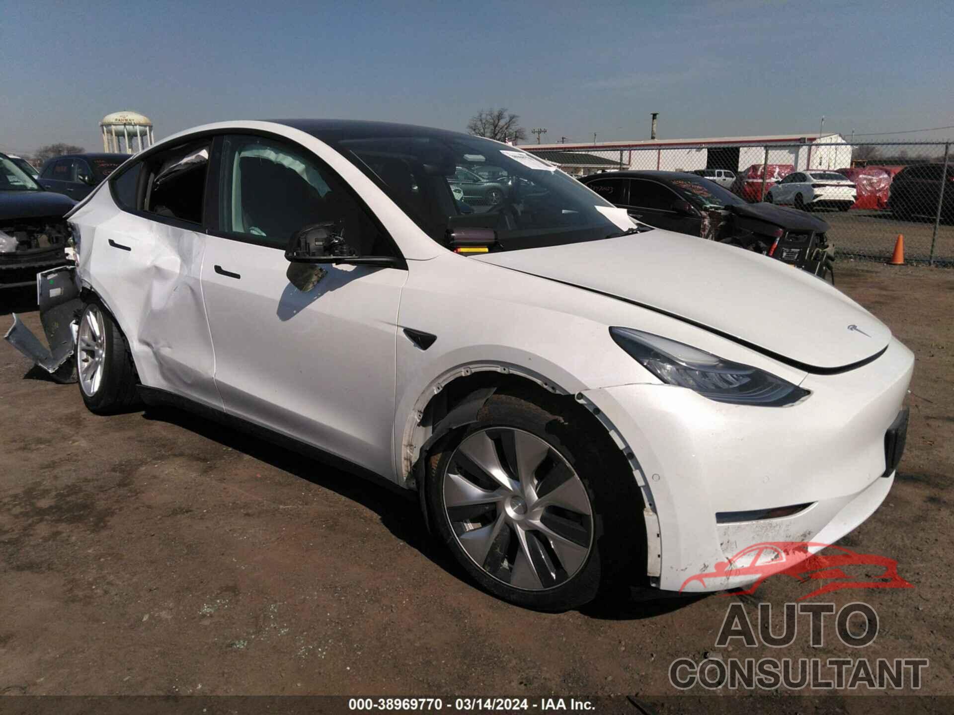 TESLA MODEL Y 2022 - 7SAYGDEE5NF355932