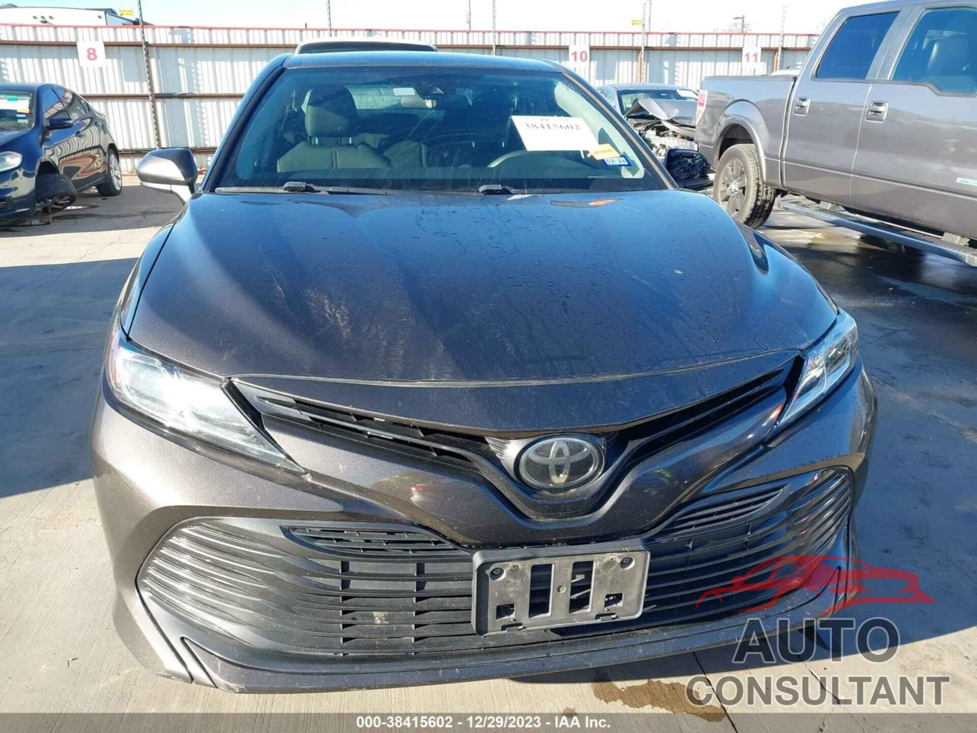 TOYOTA CAMRY 2019 - 4T1B11HK9KU204000