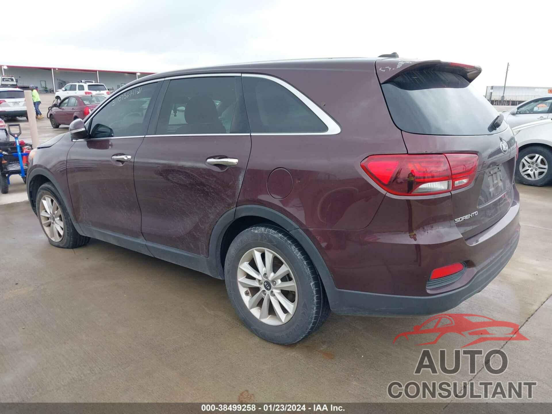 KIA SORENTO 2019 - 5XYPG4A52KG448166