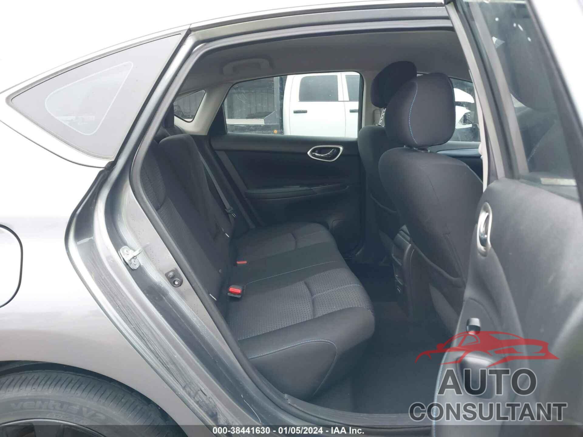 NISSAN SENTRA 2018 - 3N1AB7AP7JY255645