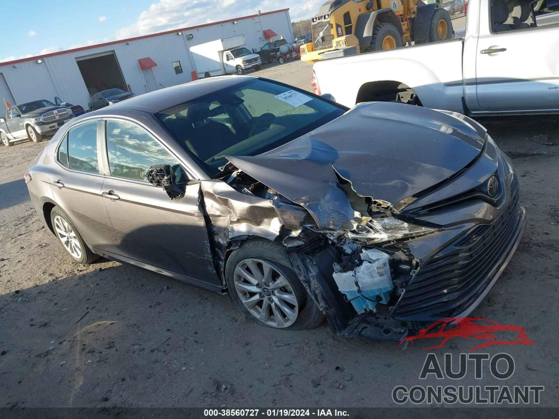 TOYOTA CAMRY 2019 - 4T1B11HK2KU826597