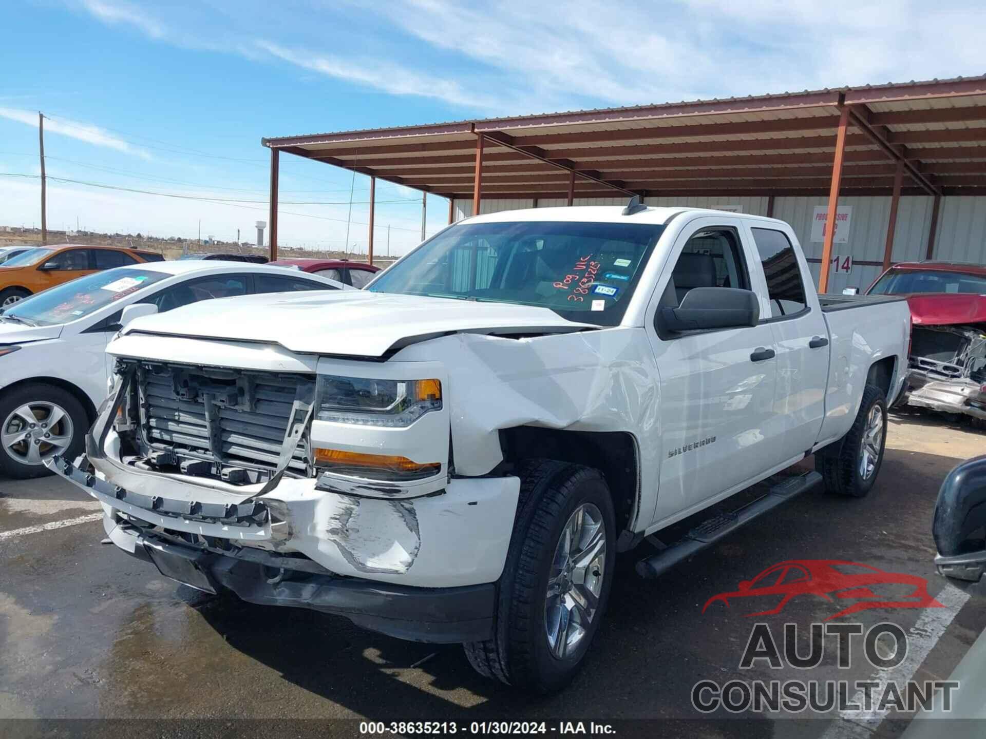 CHEVROLET SILVERADO 1500 2018 - 1GCRCPEHXJZ163418