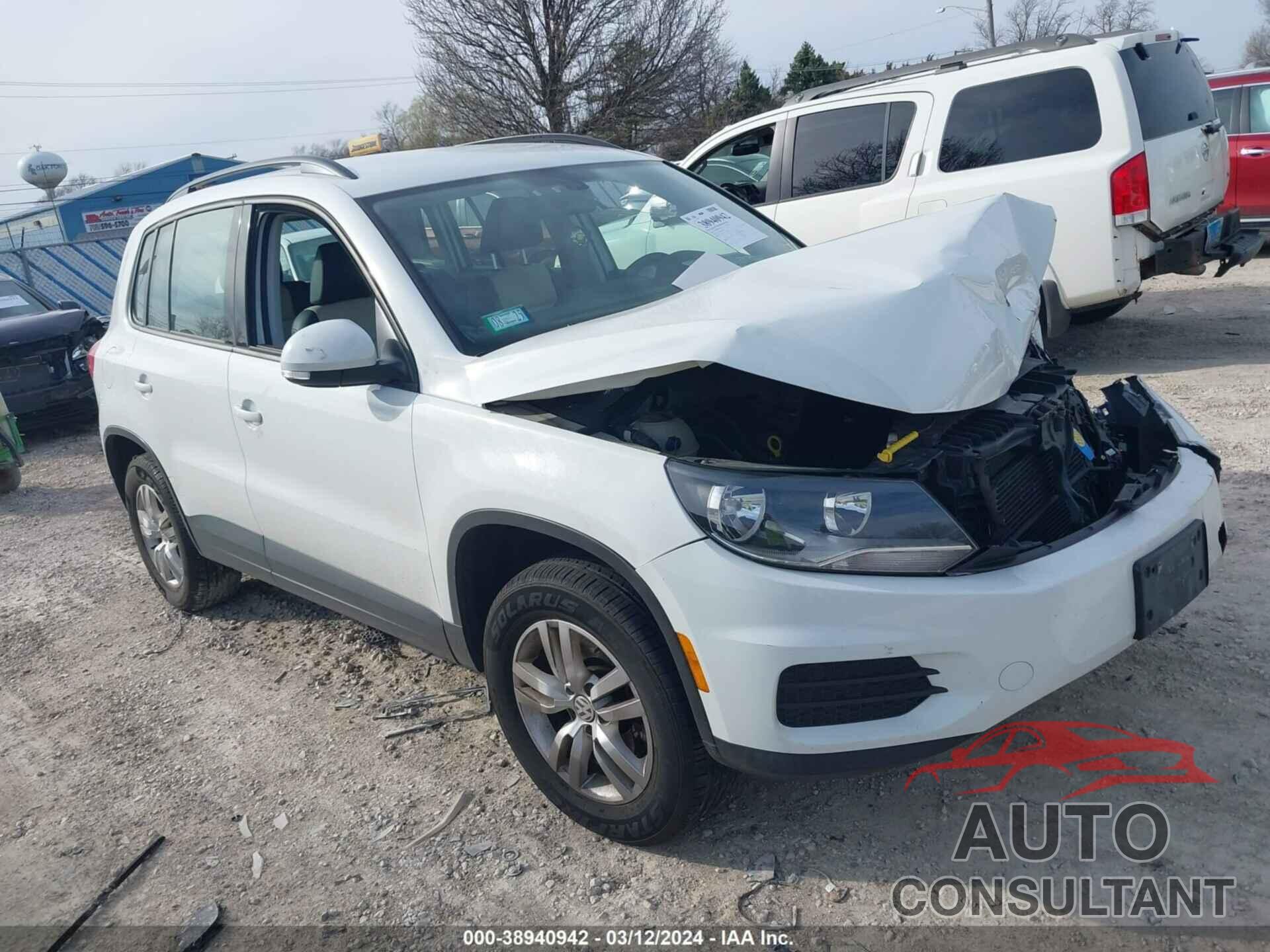 VOLKSWAGEN TIGUAN 2016 - WVGAV7AX6GW597863