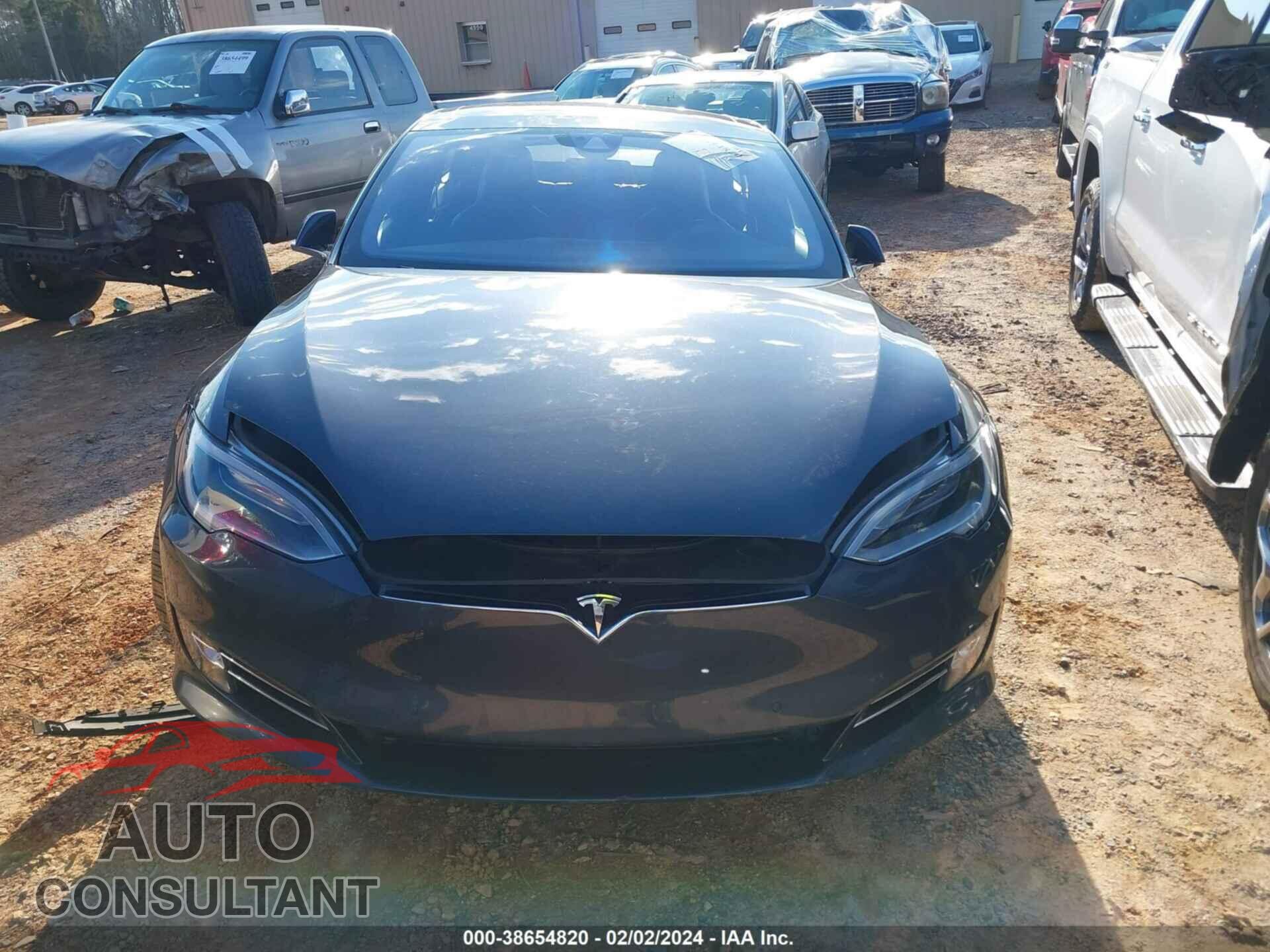 TESLA MODEL S 2016 - 5YJSA1E27GF152147