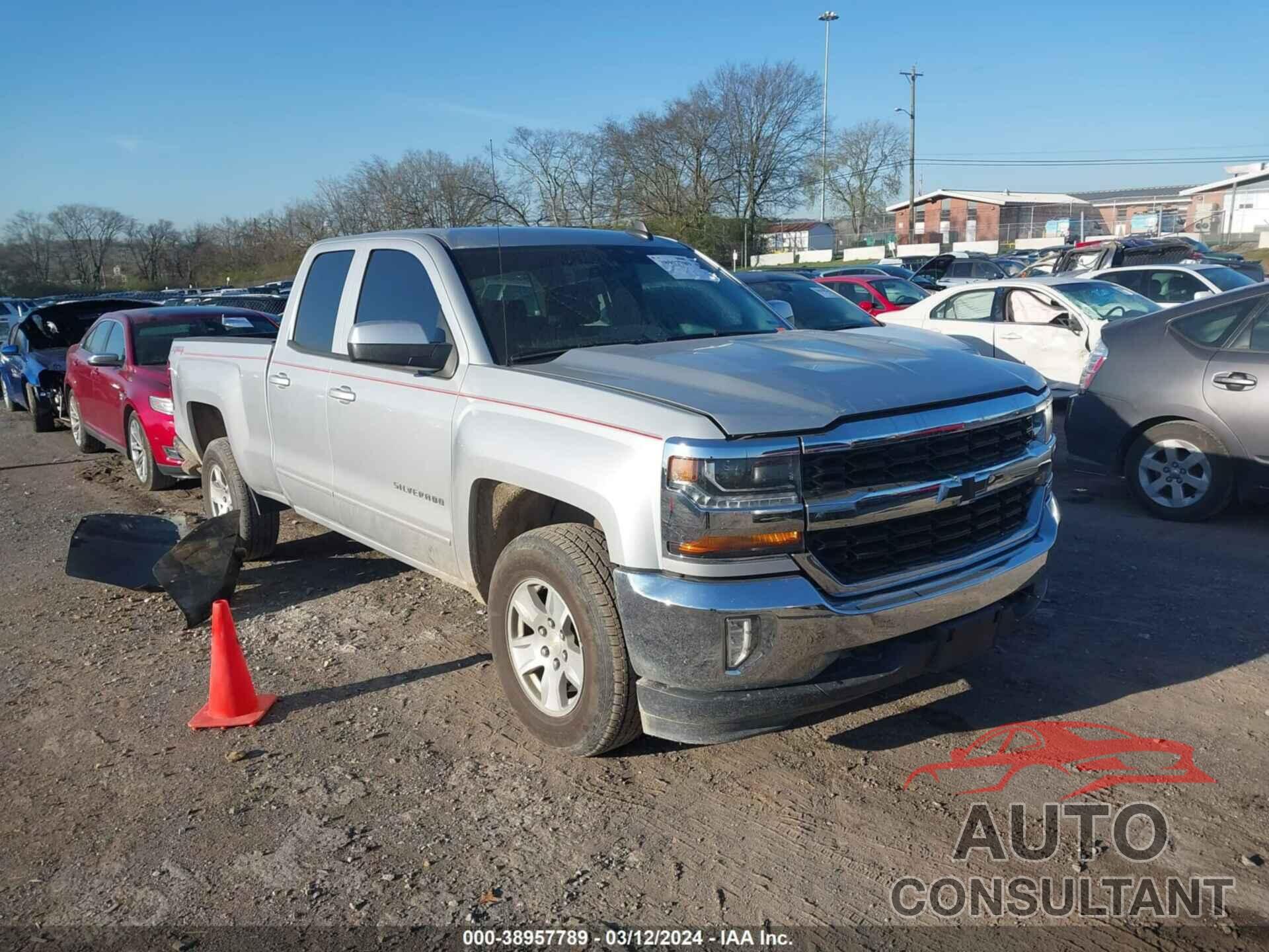 CHEVROLET SILVERADO 1500 2017 - 1GCVKREC3HZ353427