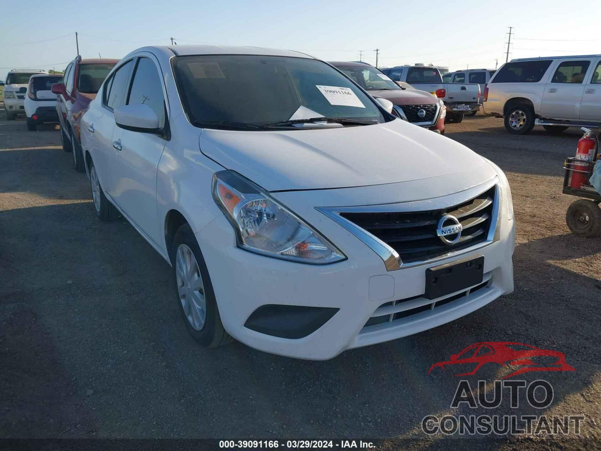 NISSAN VERSA 2019 - 3N1CN7AP6KL817565