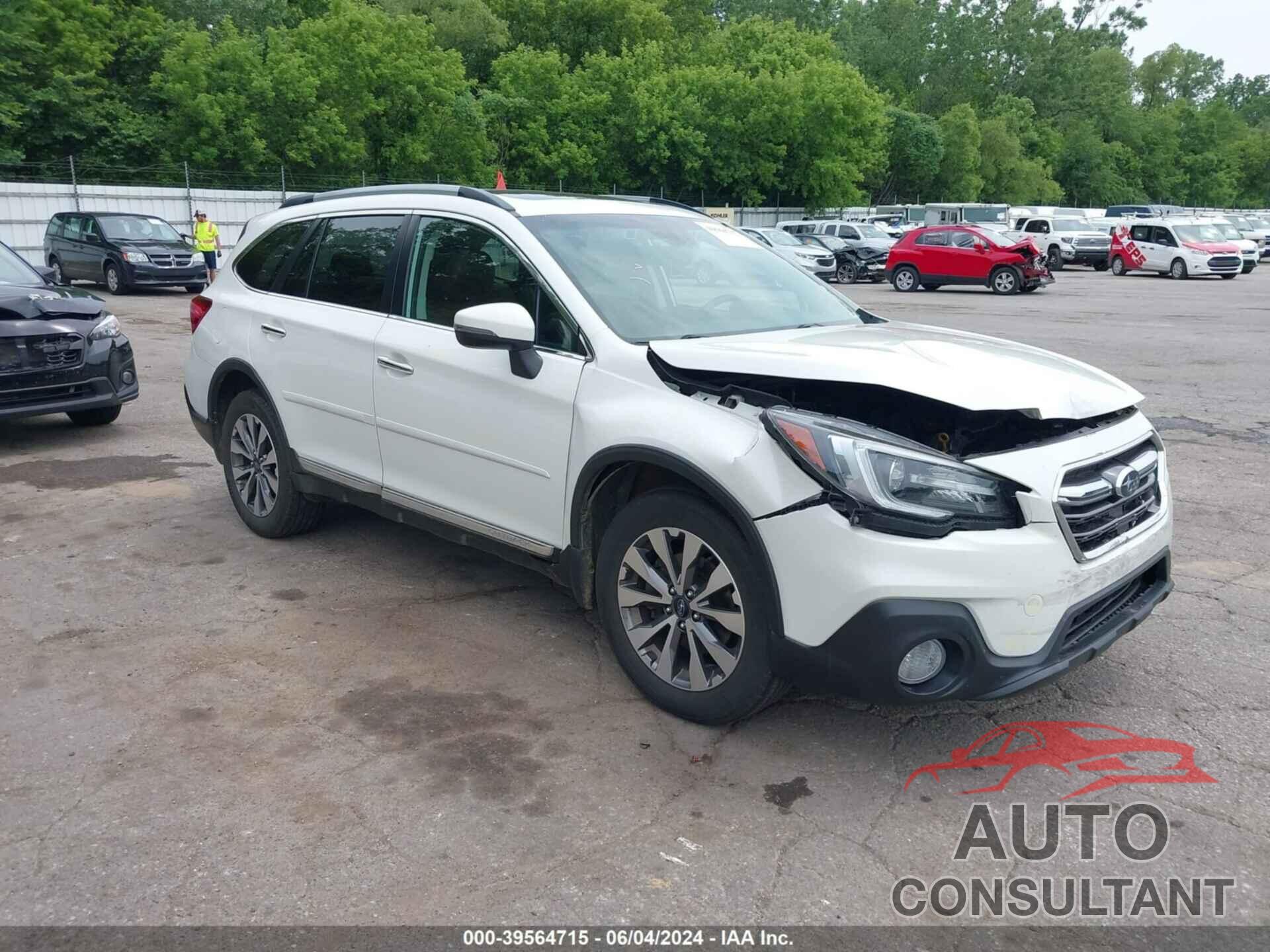 SUBARU OUTBACK 2018 - 4S4BSATC0J3376885