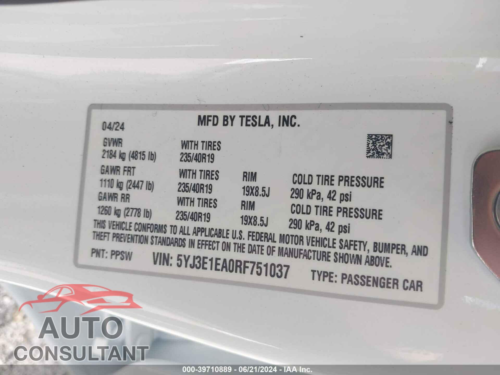 TESLA MODEL 3 2024 - 5YJ3E1EA0RF751037