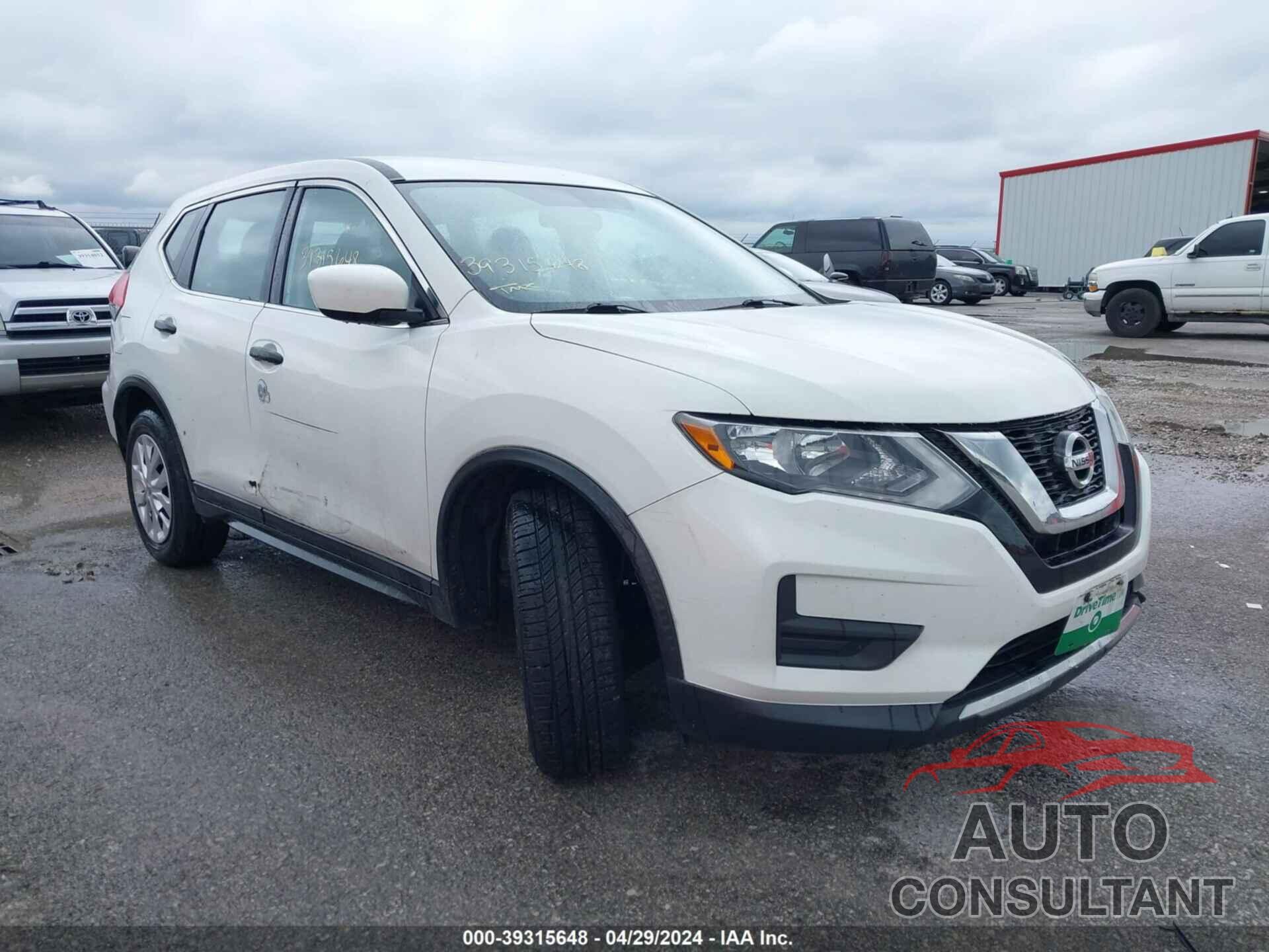 NISSAN ROGUE 2017 - KNMAT2MT5HP511816