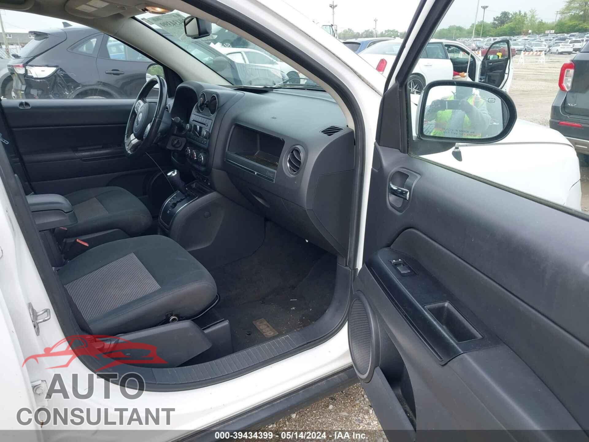 JEEP COMPASS 2012 - 1C4NJDEB5CD676445
