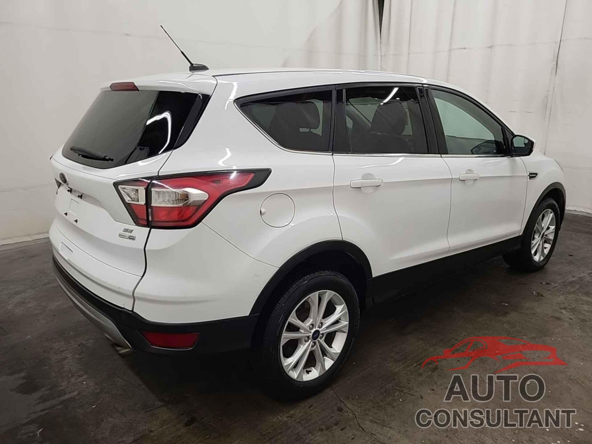 FORD ESCAPE 2017 - 1FMCU9GD0HUA62769