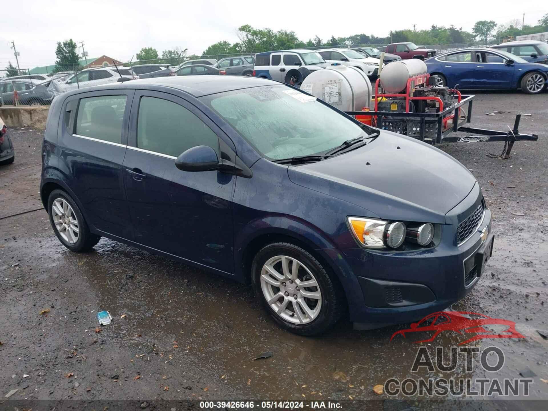 CHEVROLET SONIC 2016 - 1G1JC6SB6G4118112