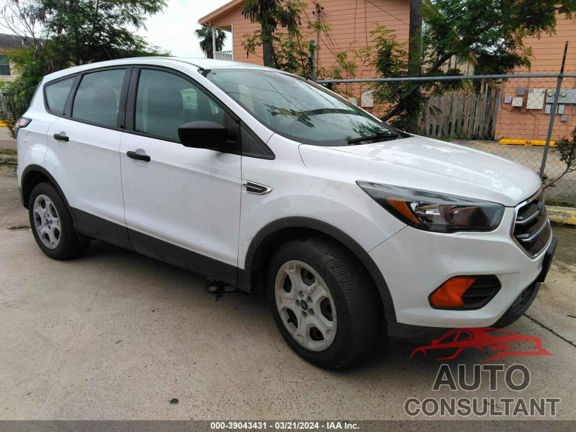 FORD ESCAPE 2018 - 1FMCU0F73JUA83886