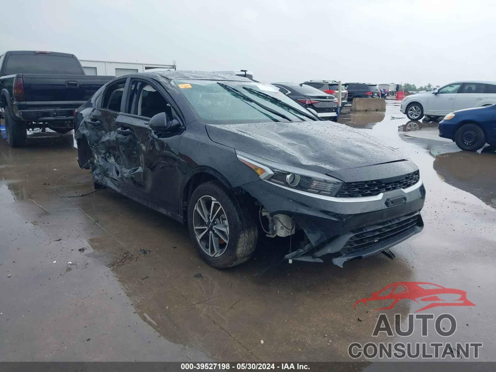 KIA FORTE 2023 - 3KPF24AD8PE657191