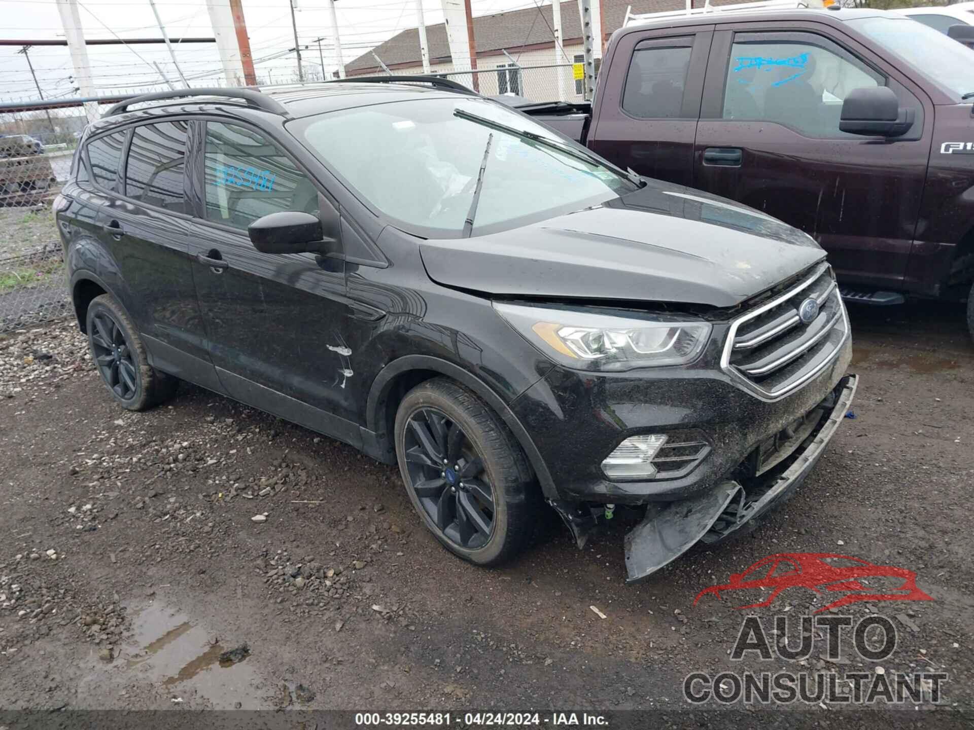 FORD ESCAPE 2018 - 1FMCU0GD5JUC58496