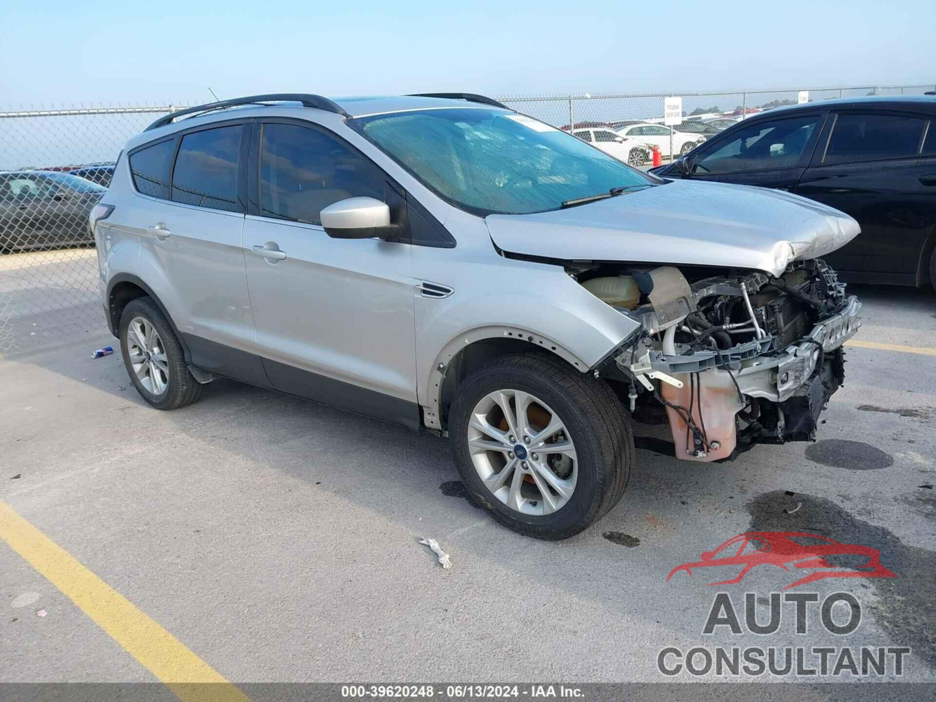 FORD ESCAPE 2017 - 1FMCU0GDXHUA39995