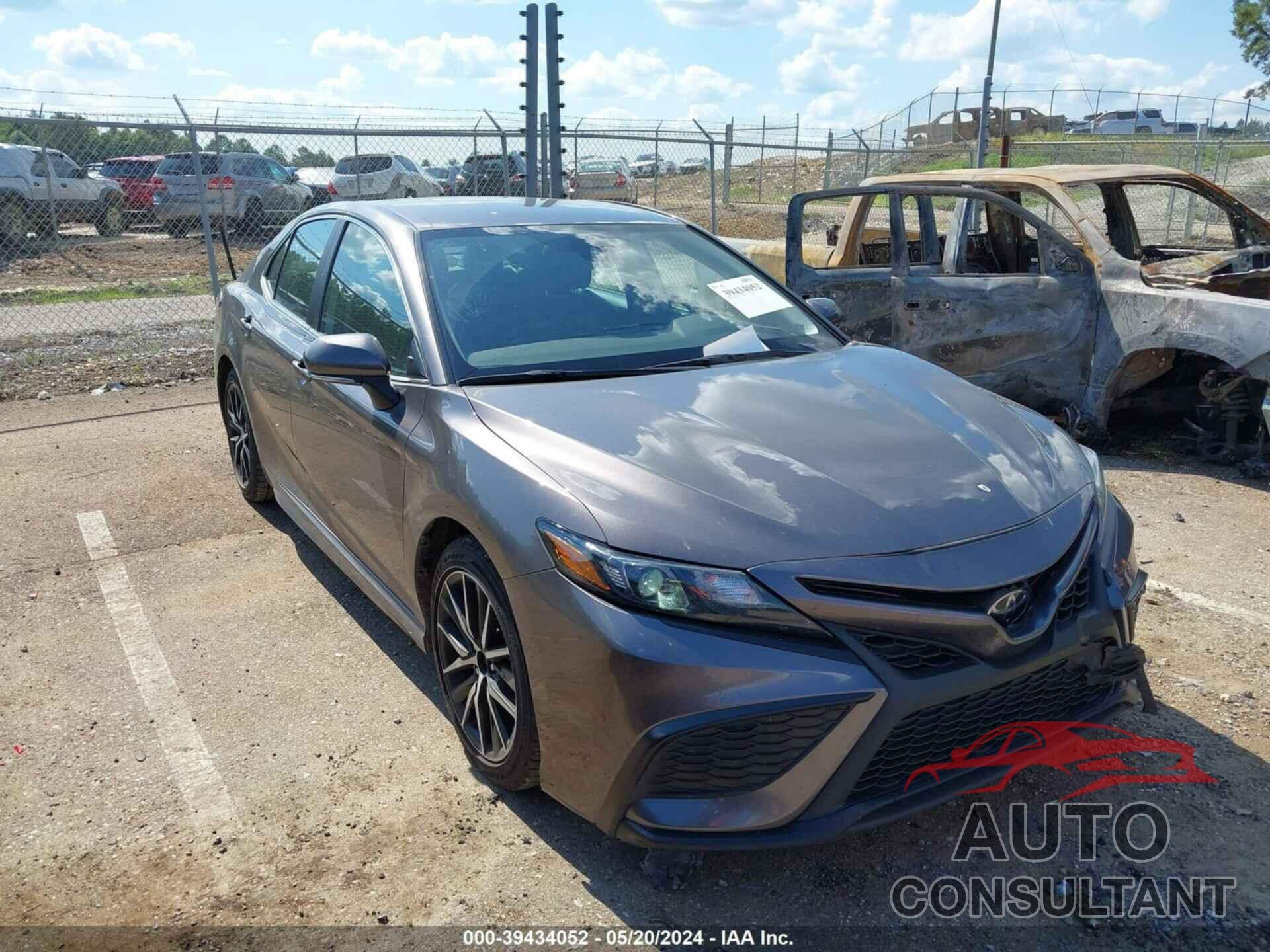 TOYOTA CAMRY 2023 - 4T1G11AK2PU772452