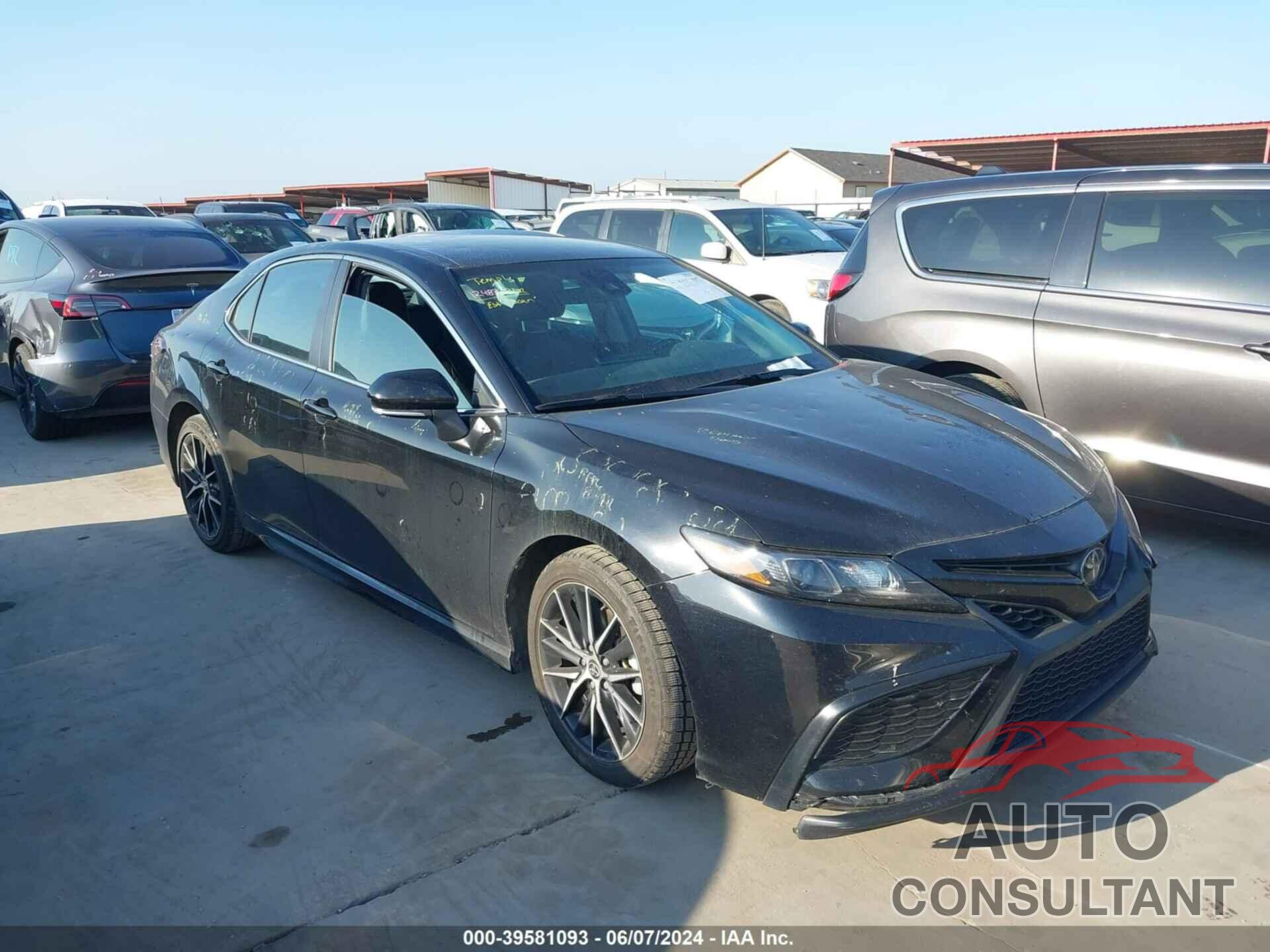 TOYOTA CAMRY 2022 - 4T1G11AK0NU713266