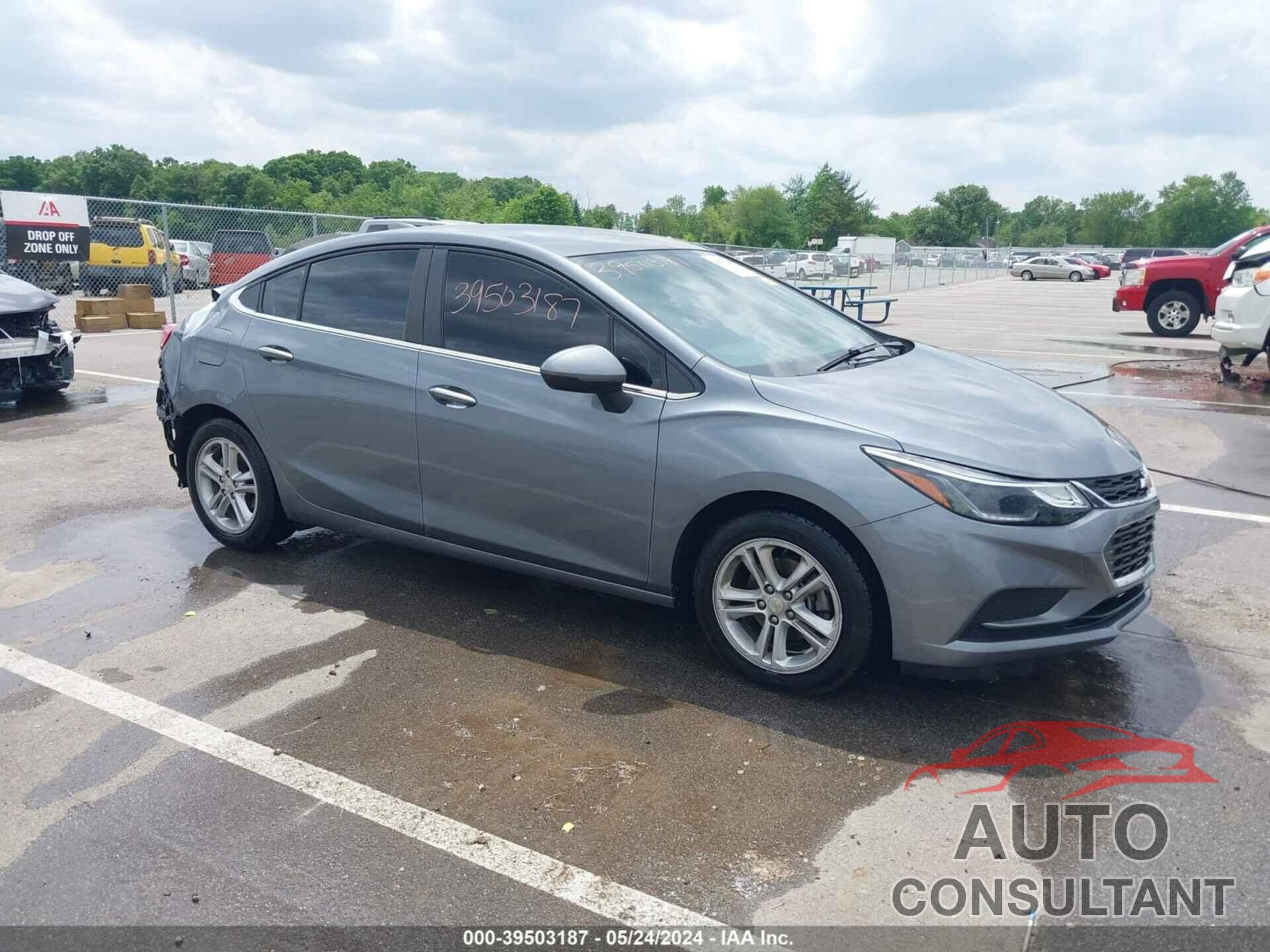 CHEVROLET CRUZE 2018 - 1G1BE5SM7J7201712