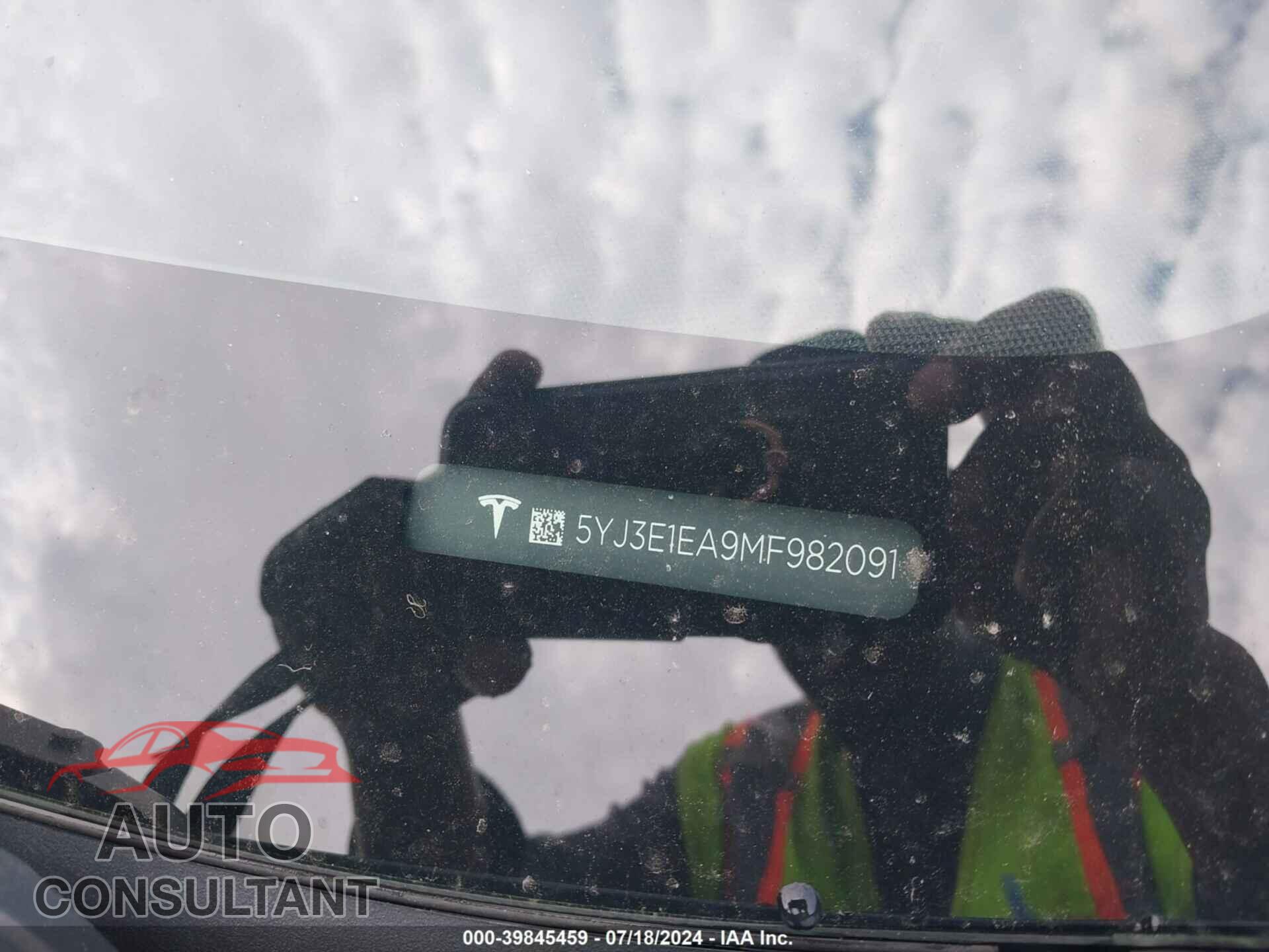 TESLA MODEL 3 2021 - 5YJ3E1EA9MF982091