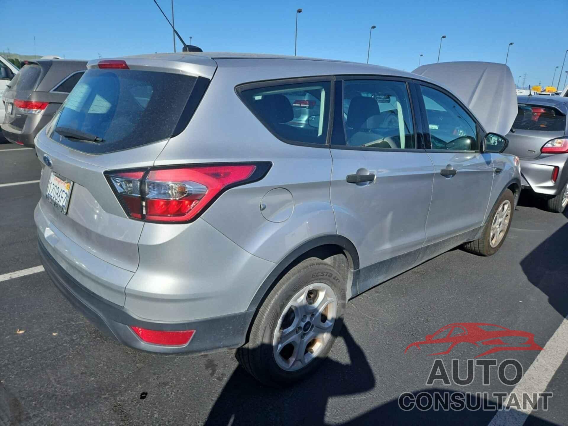 FORD ESCAPE 2017 - 1FMCU0F73HUC68529