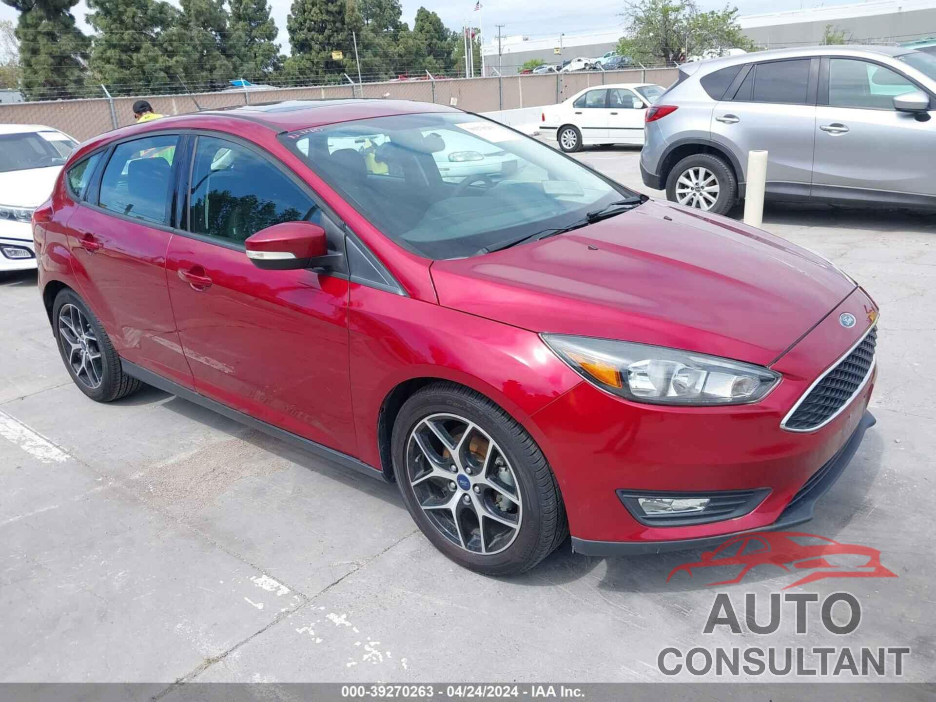 FORD FOCUS 2017 - 1FADP3M21HL308580