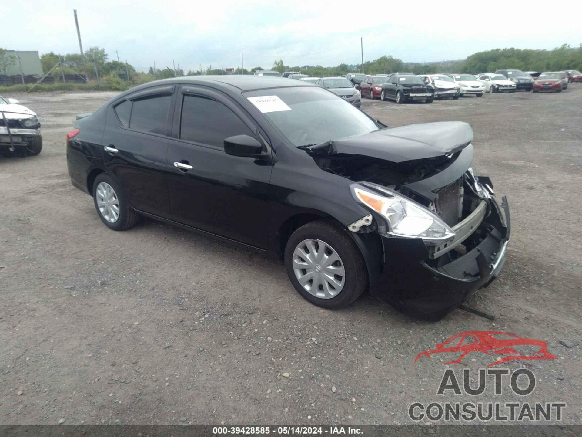 NISSAN VERSA 2018 - 3N1CN7AP5JL803140