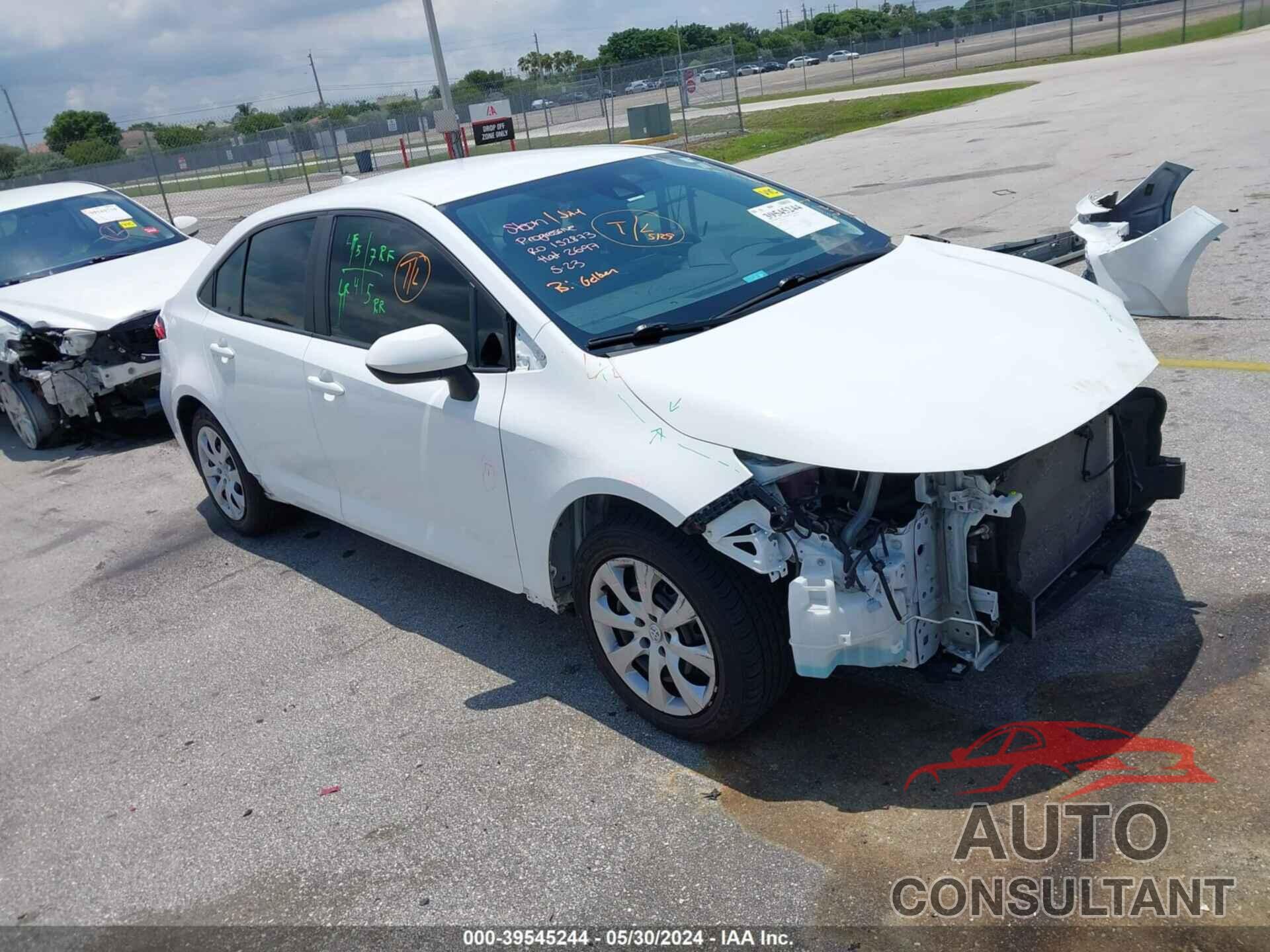 TOYOTA COROLLA 2022 - 5YFEPMAE5NP294155