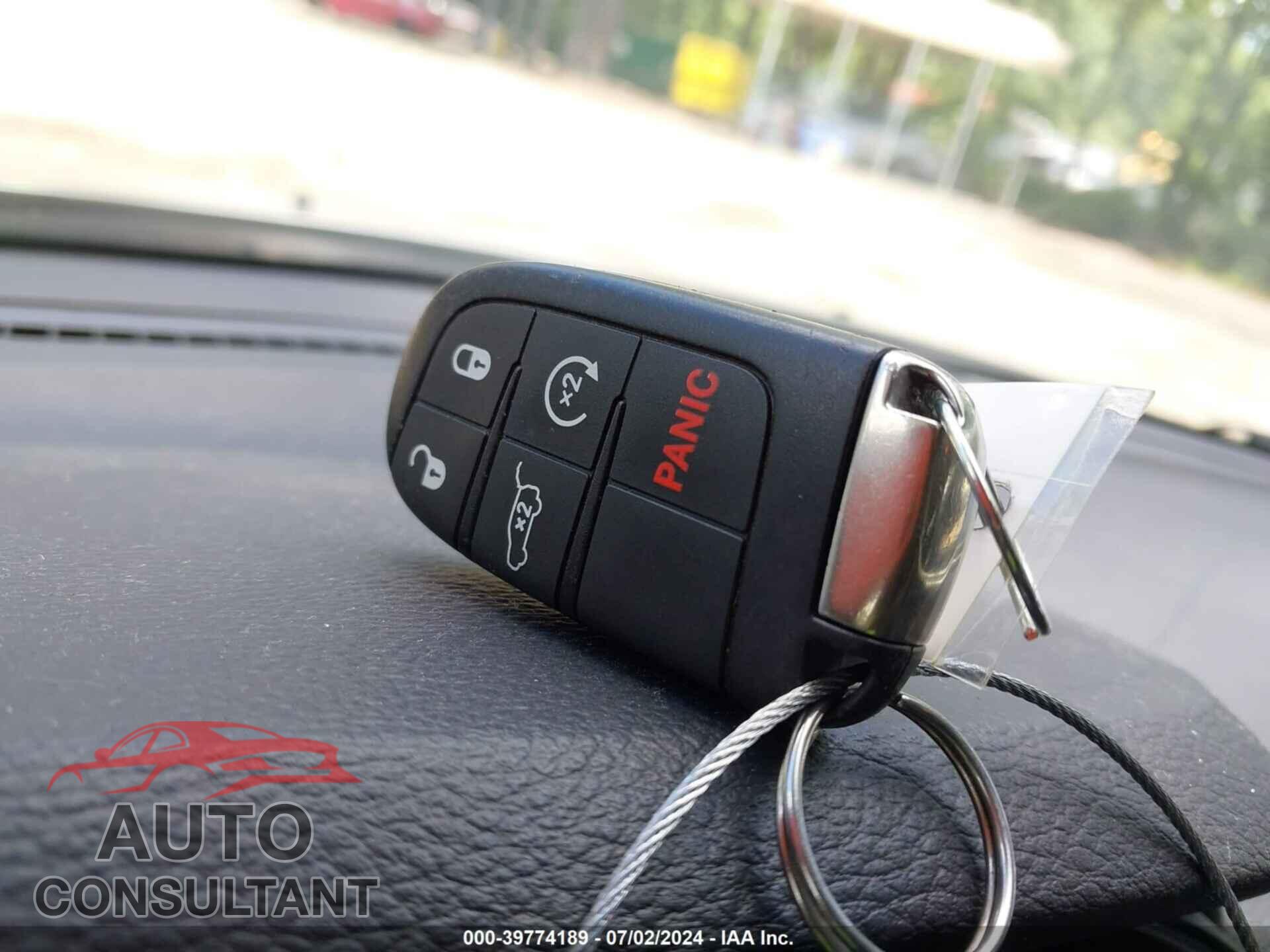 DODGE DURANGO 2017 - 1C4RDJDG7HC758064